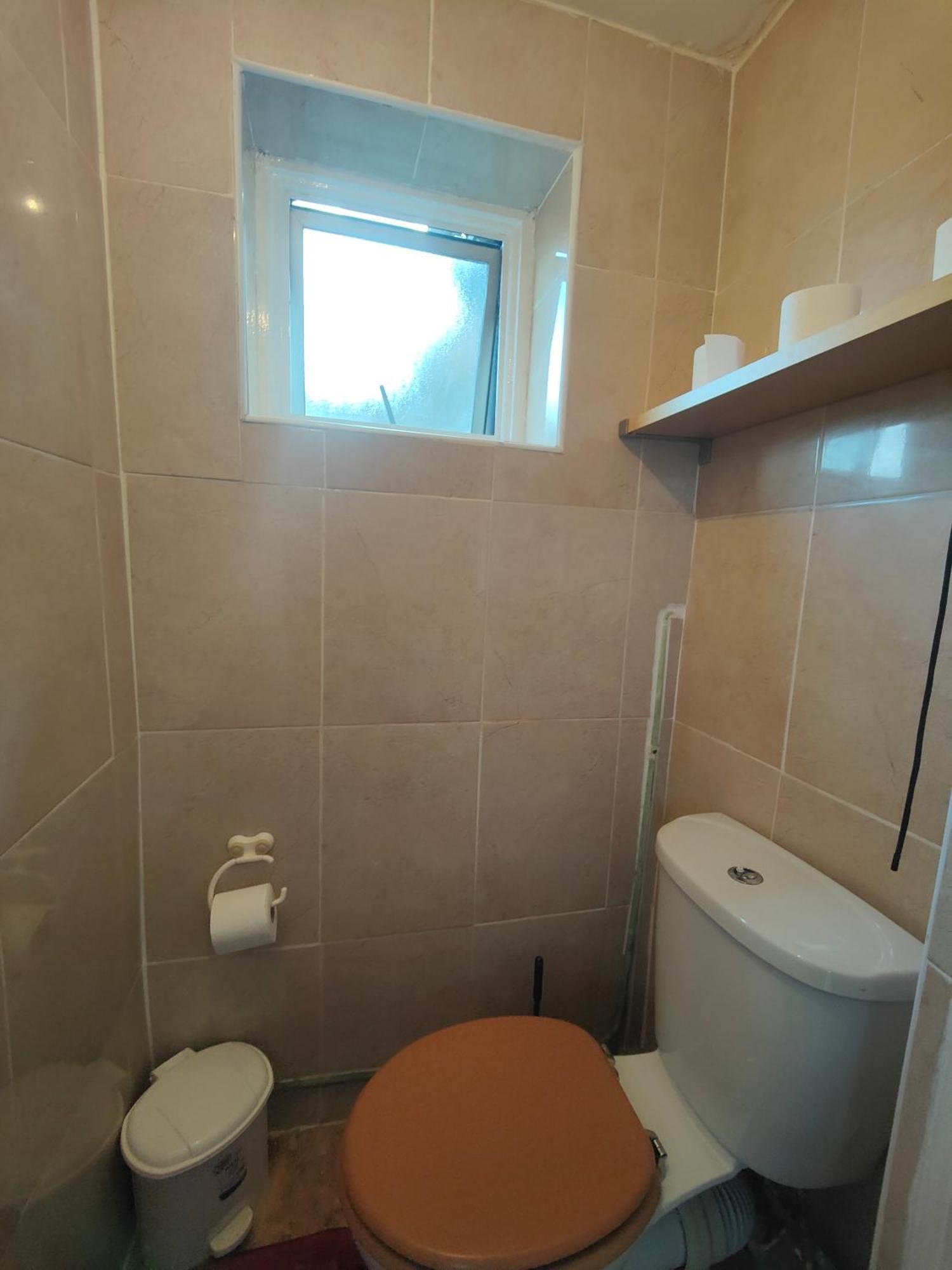The Single Cosy Lane Guest house *