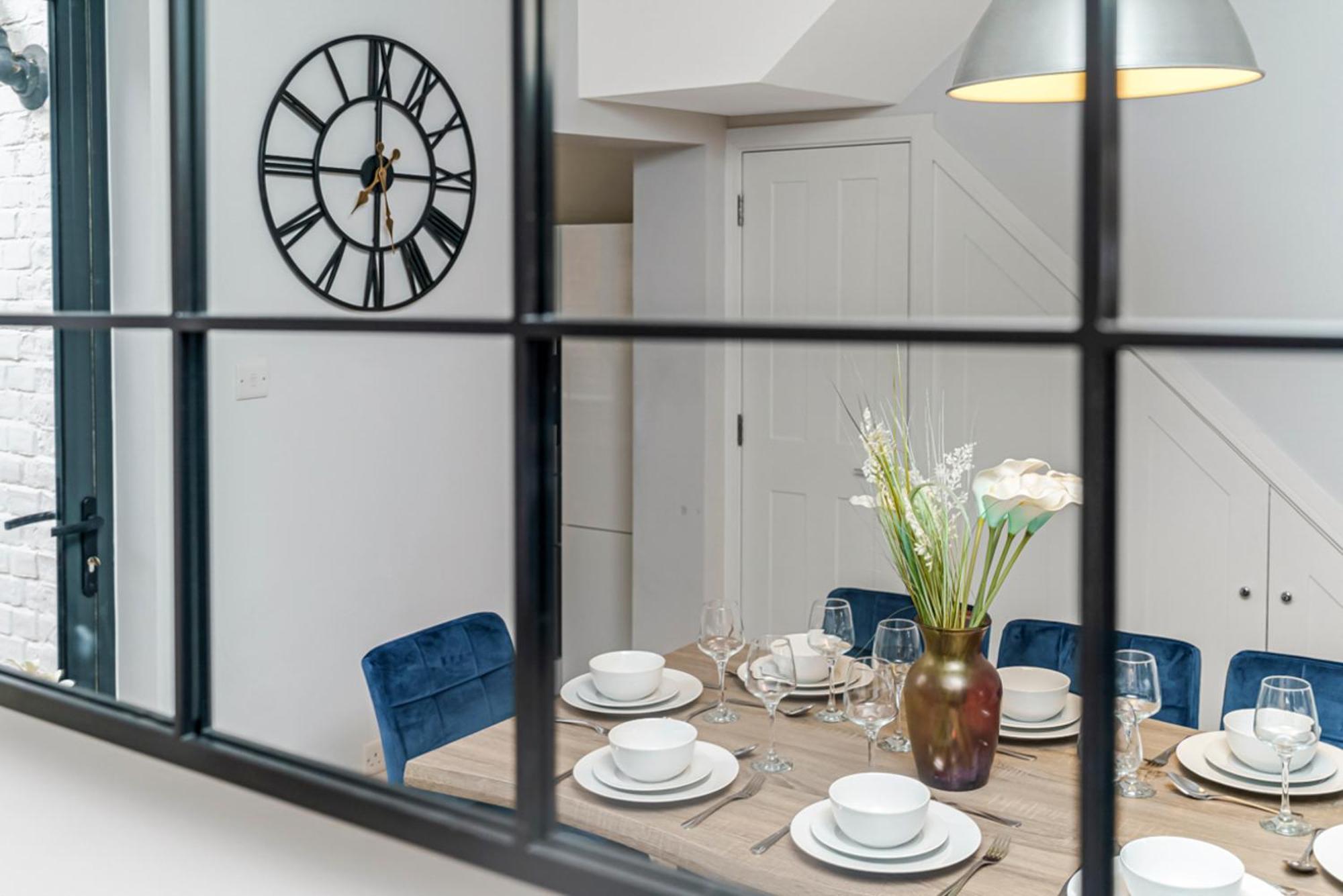 Elegant Hither Family Holiday home
