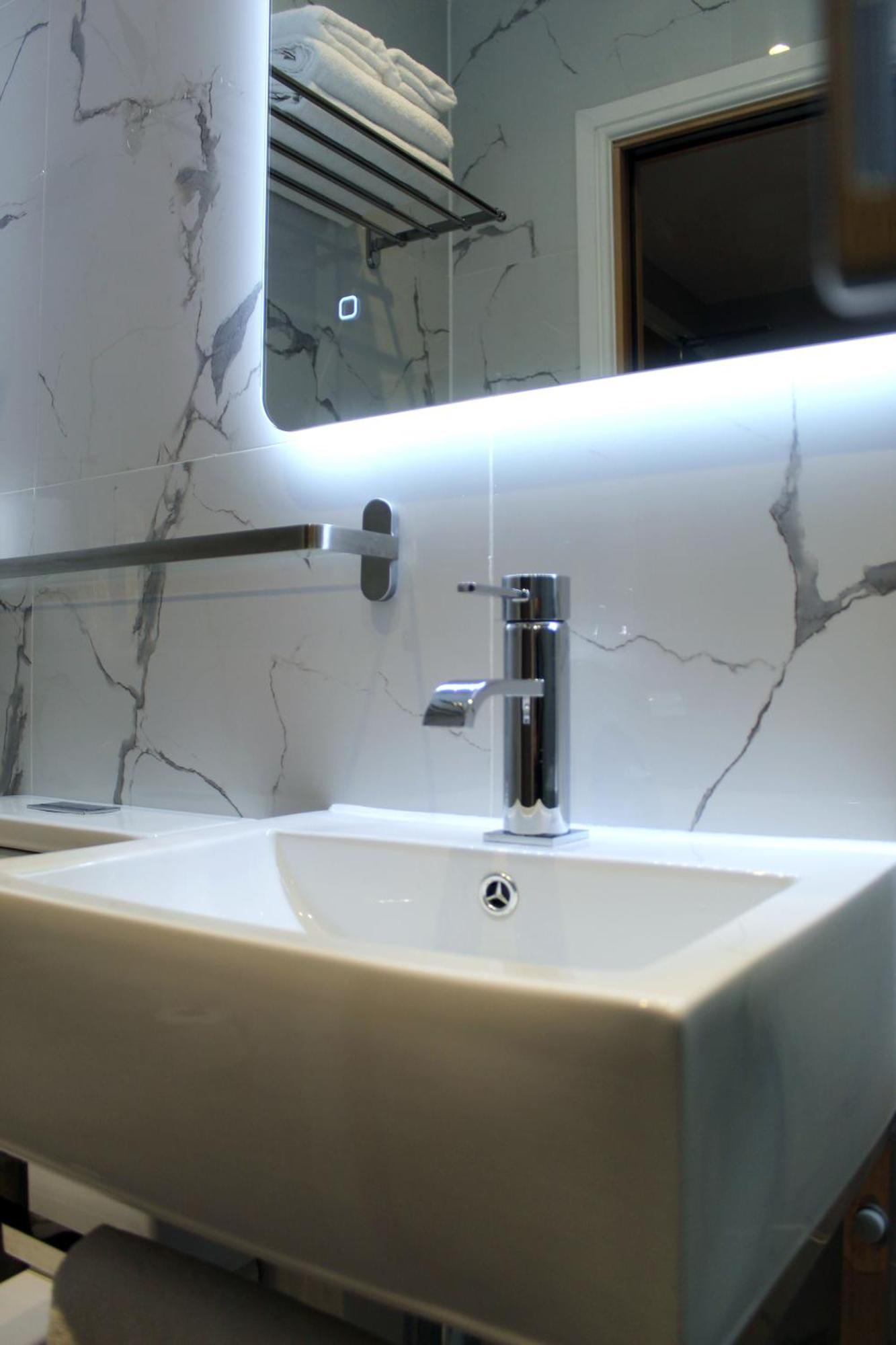 Cg Kensington Hotel London
