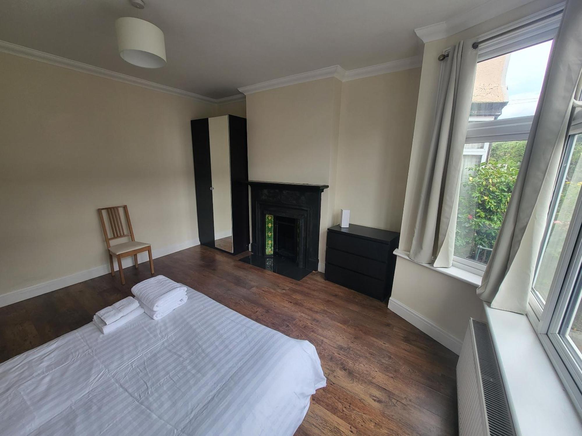 Apartment Spacious Central 5 Bedroom House By Tube Station