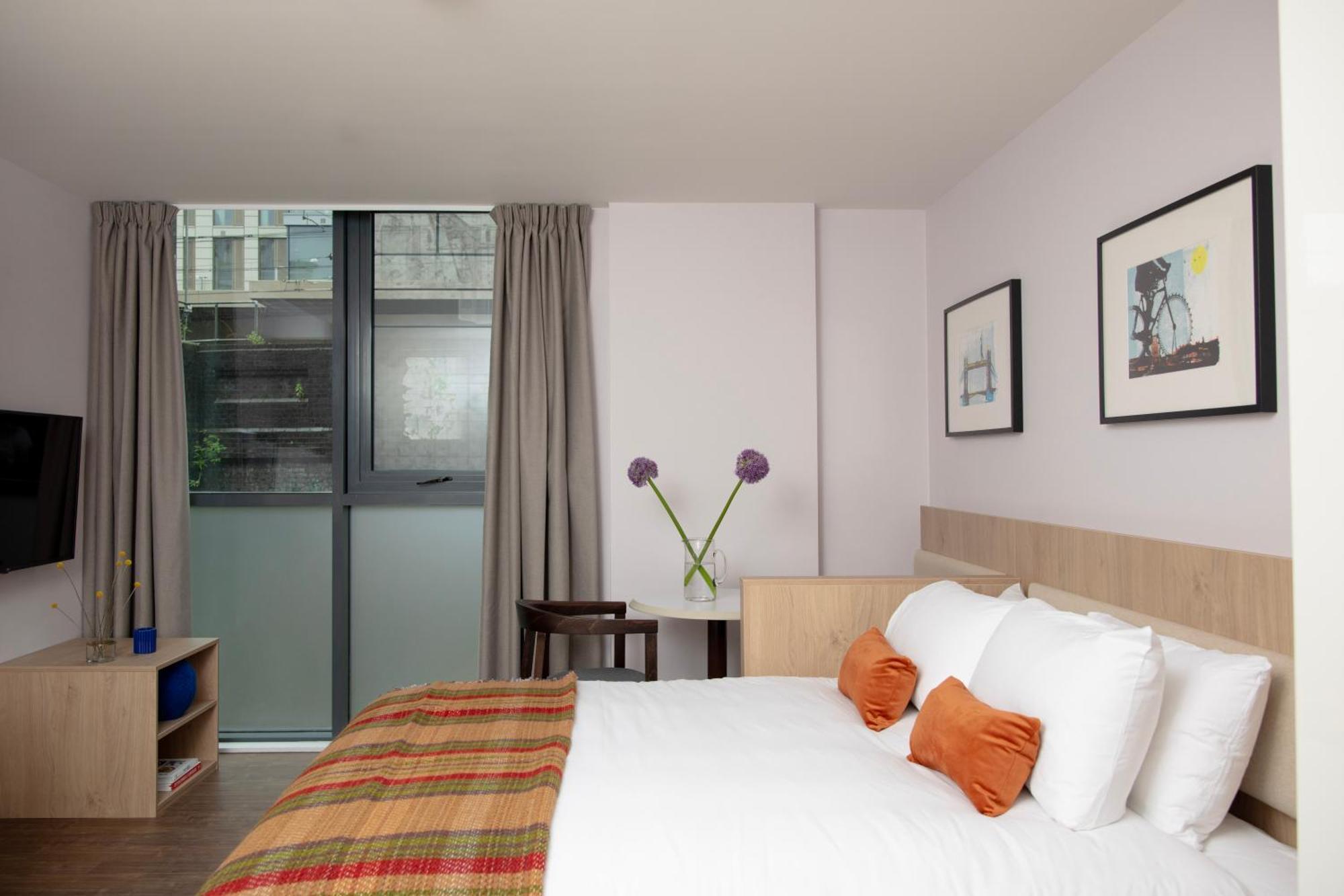 Bob W Tower Hill Residences Apartamento