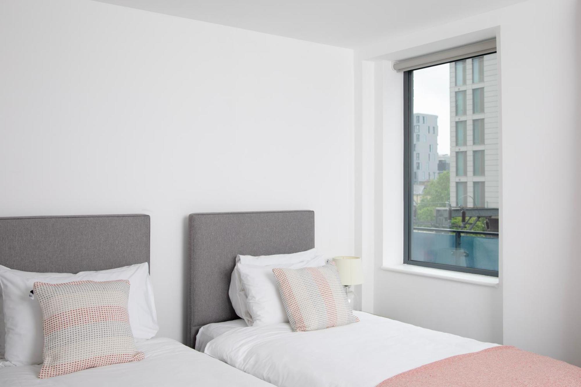 Bob W Tower Hill Residences Apartamento