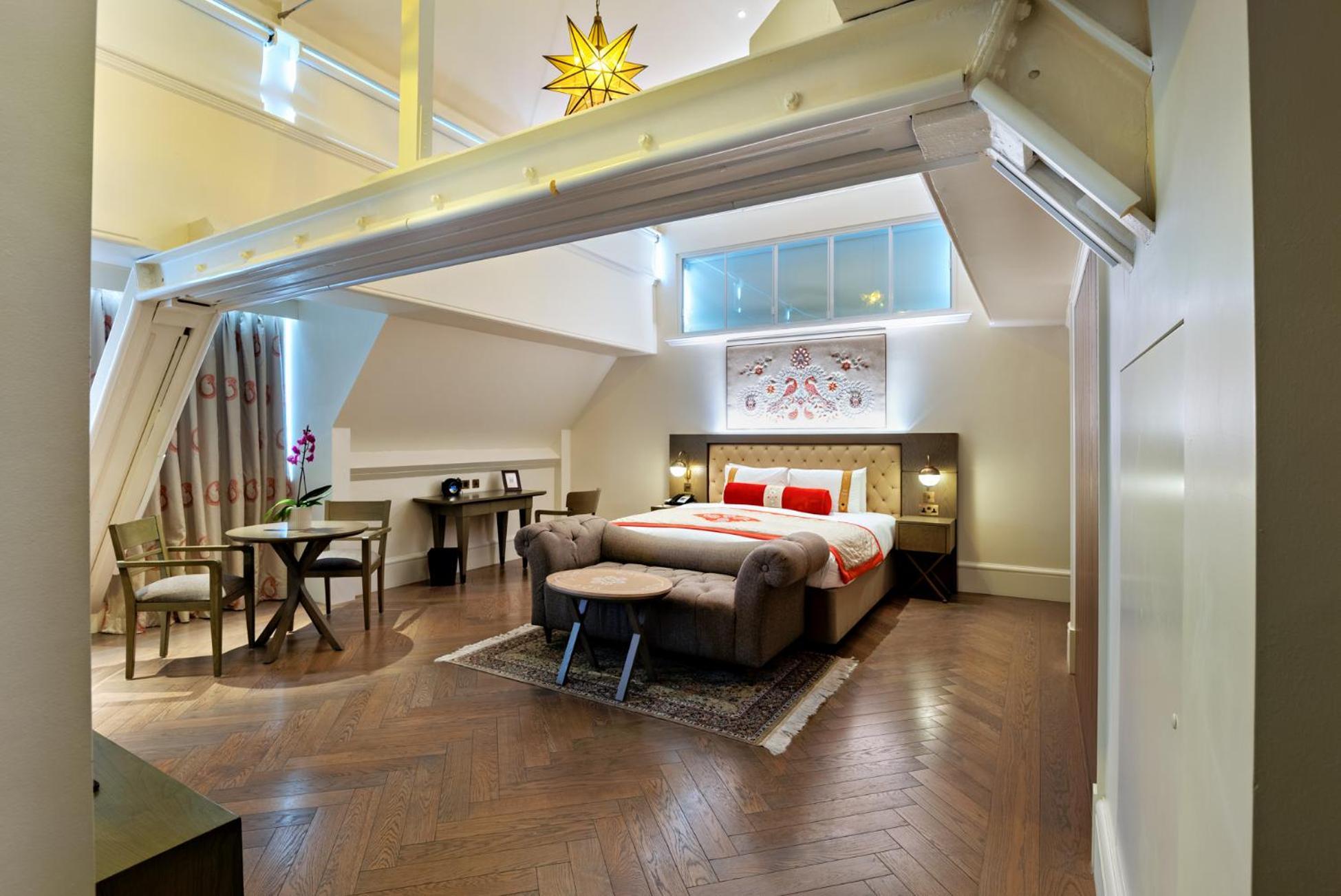 Hotel The Lalit