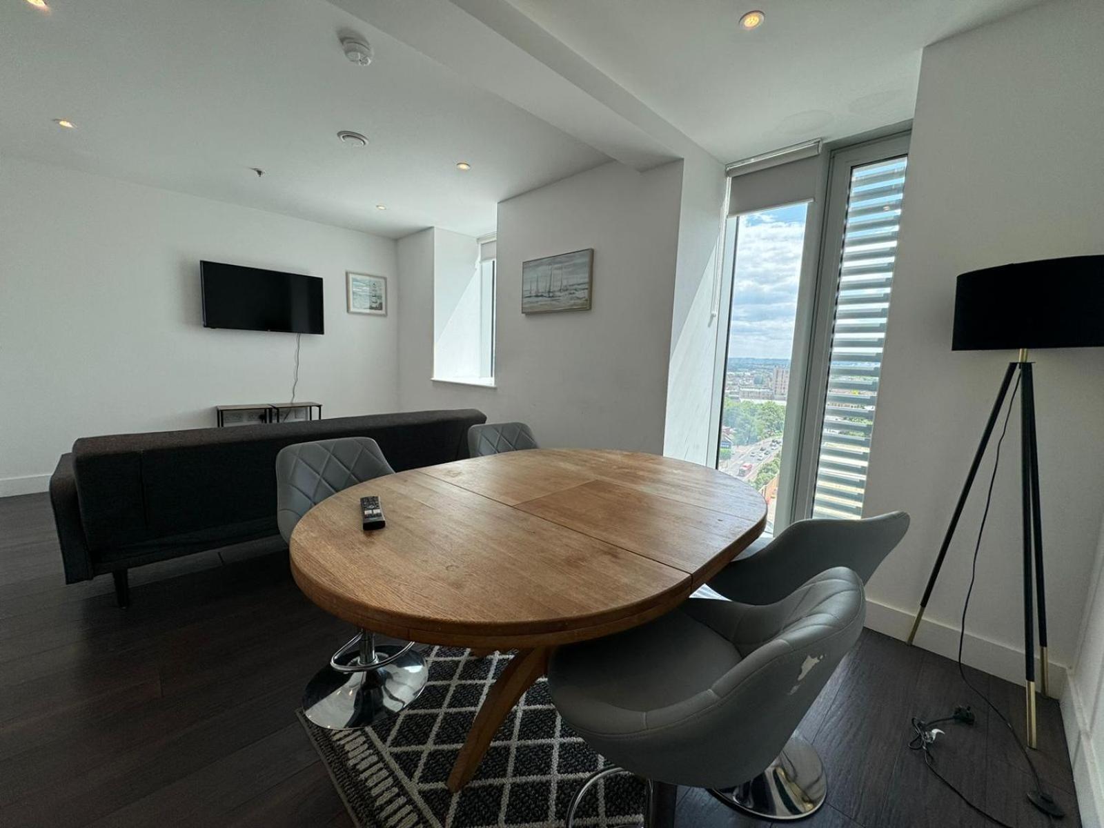 Apartment Cozy One Bedroom Flat 20 Mins Central Bp142