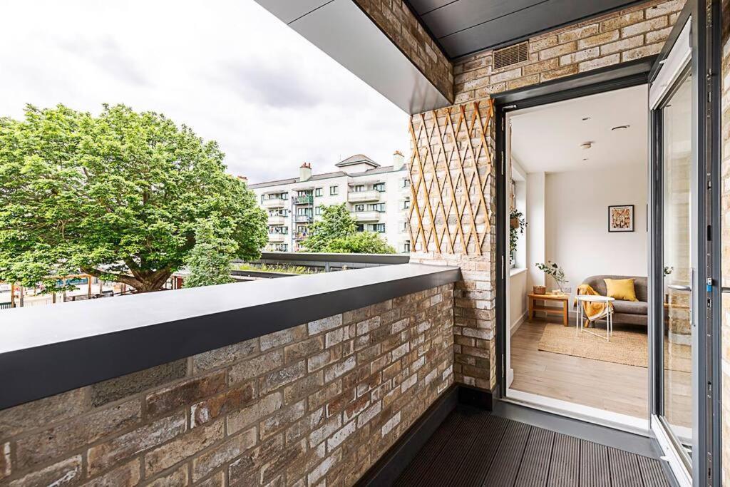 Apartment Well-connected Cosy And Bright Modern Flat