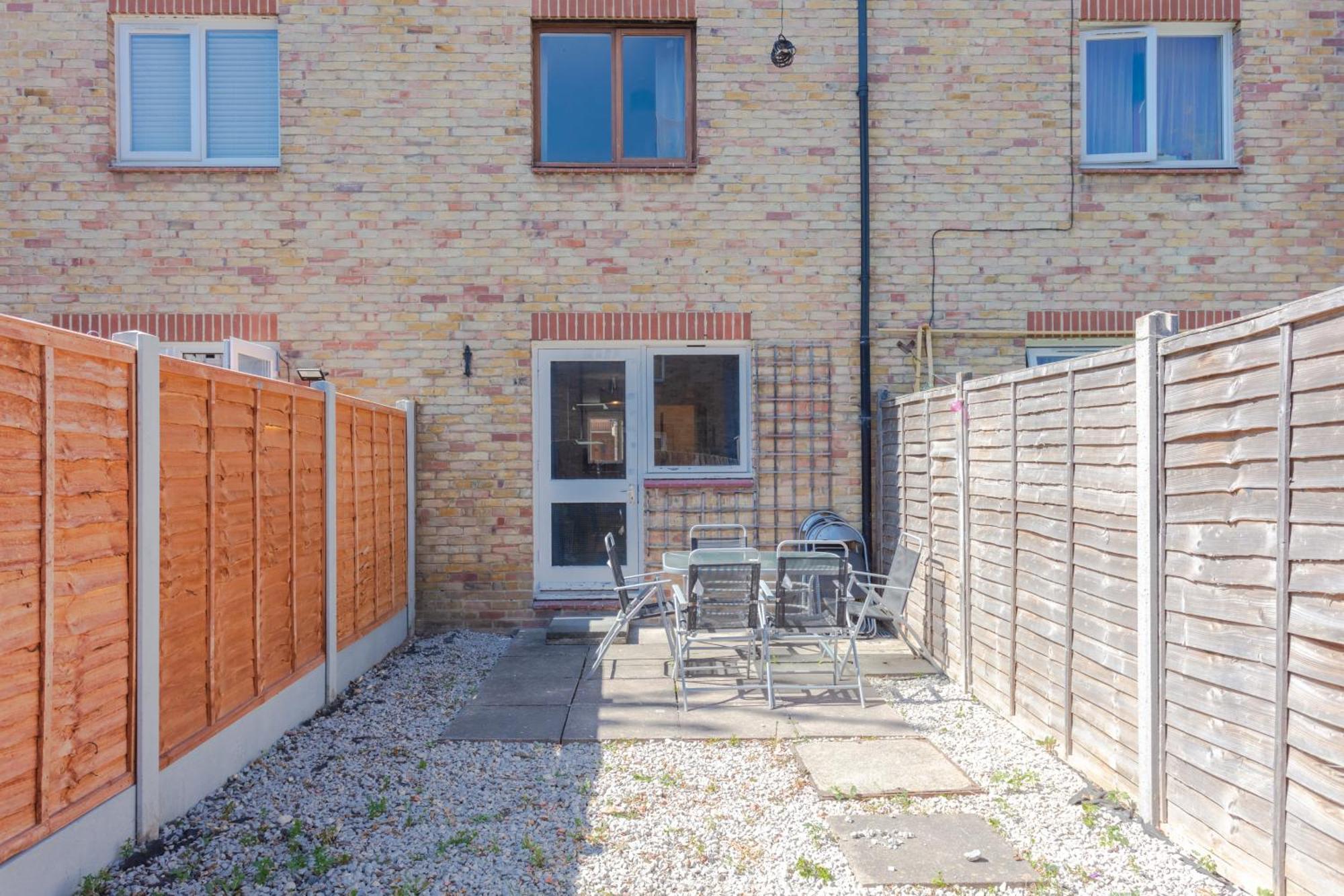 Lovely 4 Bedroom House With Garden Near Waterloo Londres
