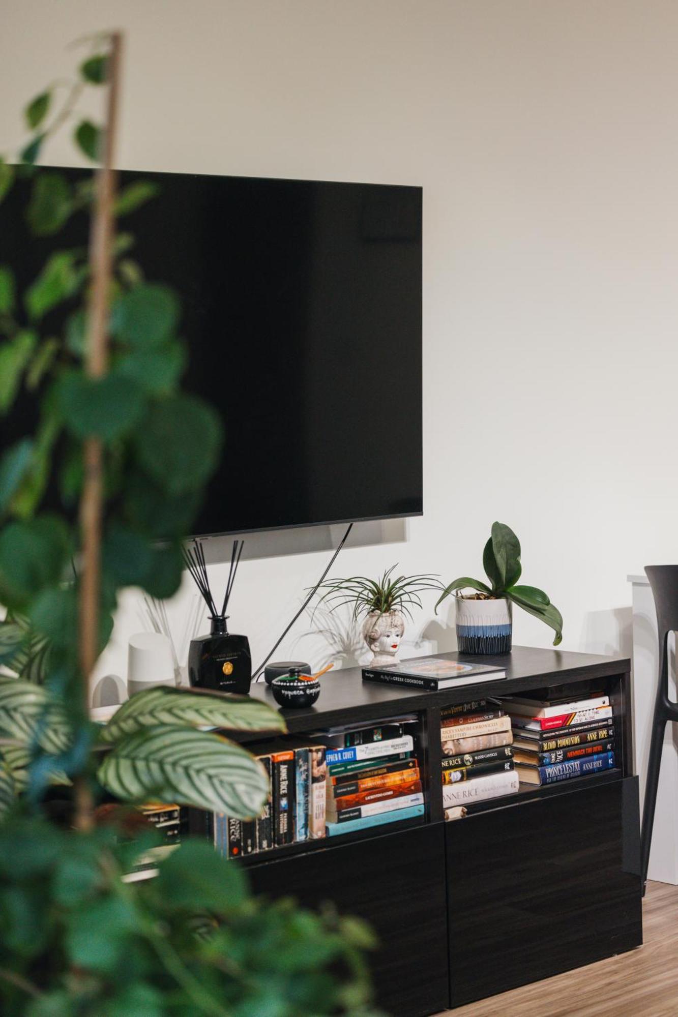 Homestay Brixton Village Flat- Private En-suite Double Bedroom *