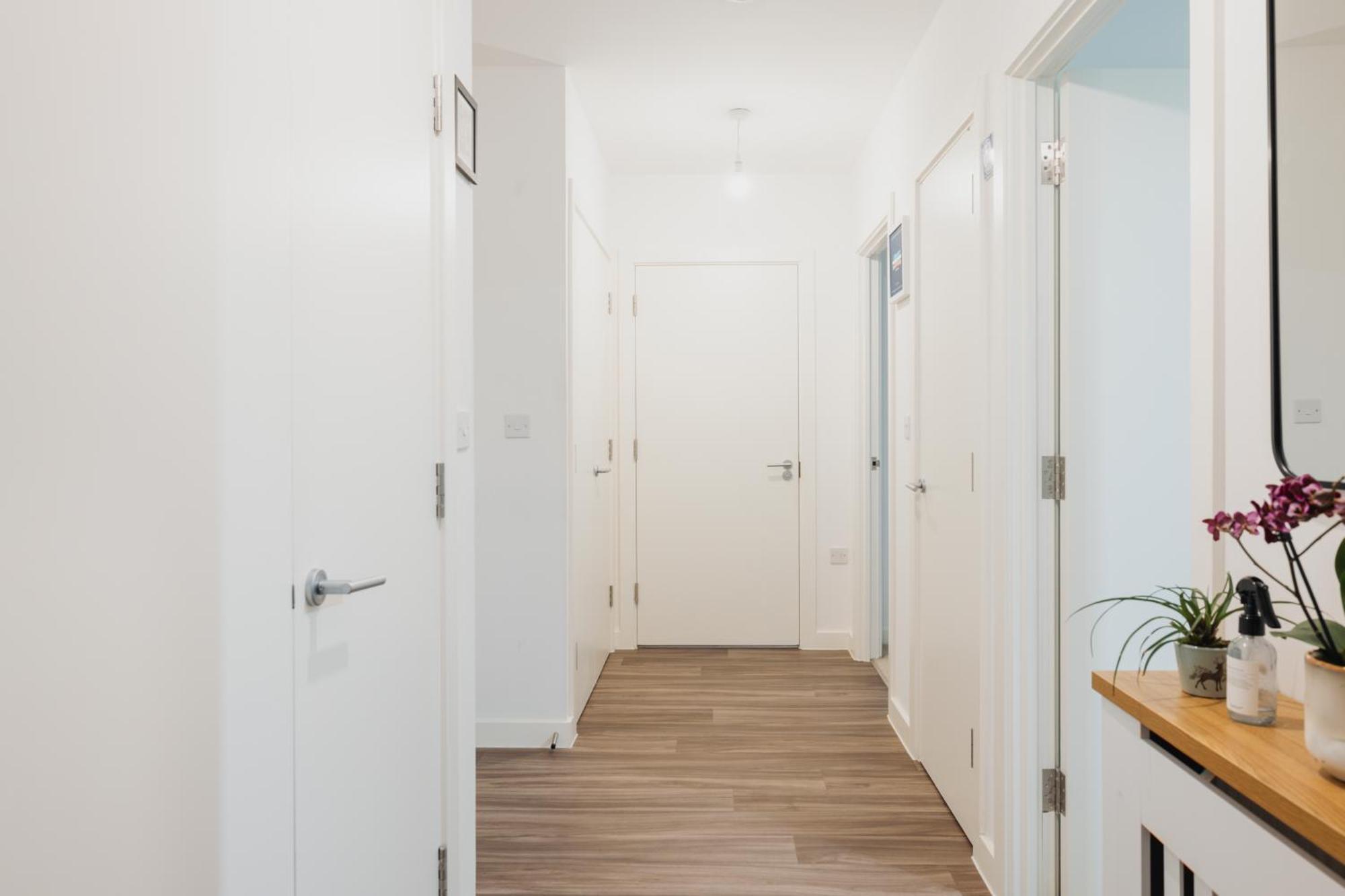Brixton Village Flat- Private En-suite Double Bedroom London