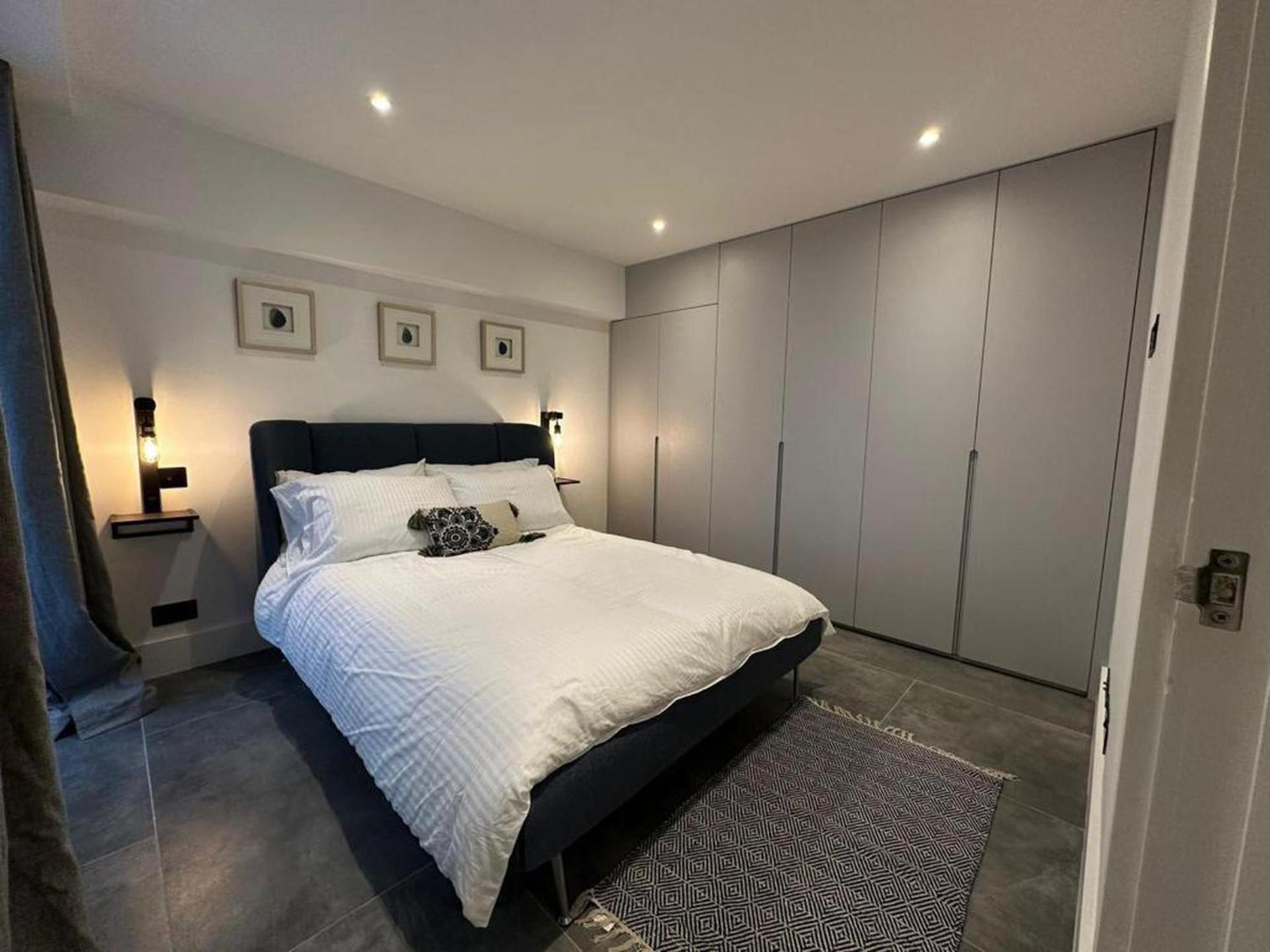 Stylish Two Bedroom House In Kilburn Ferienhaus London