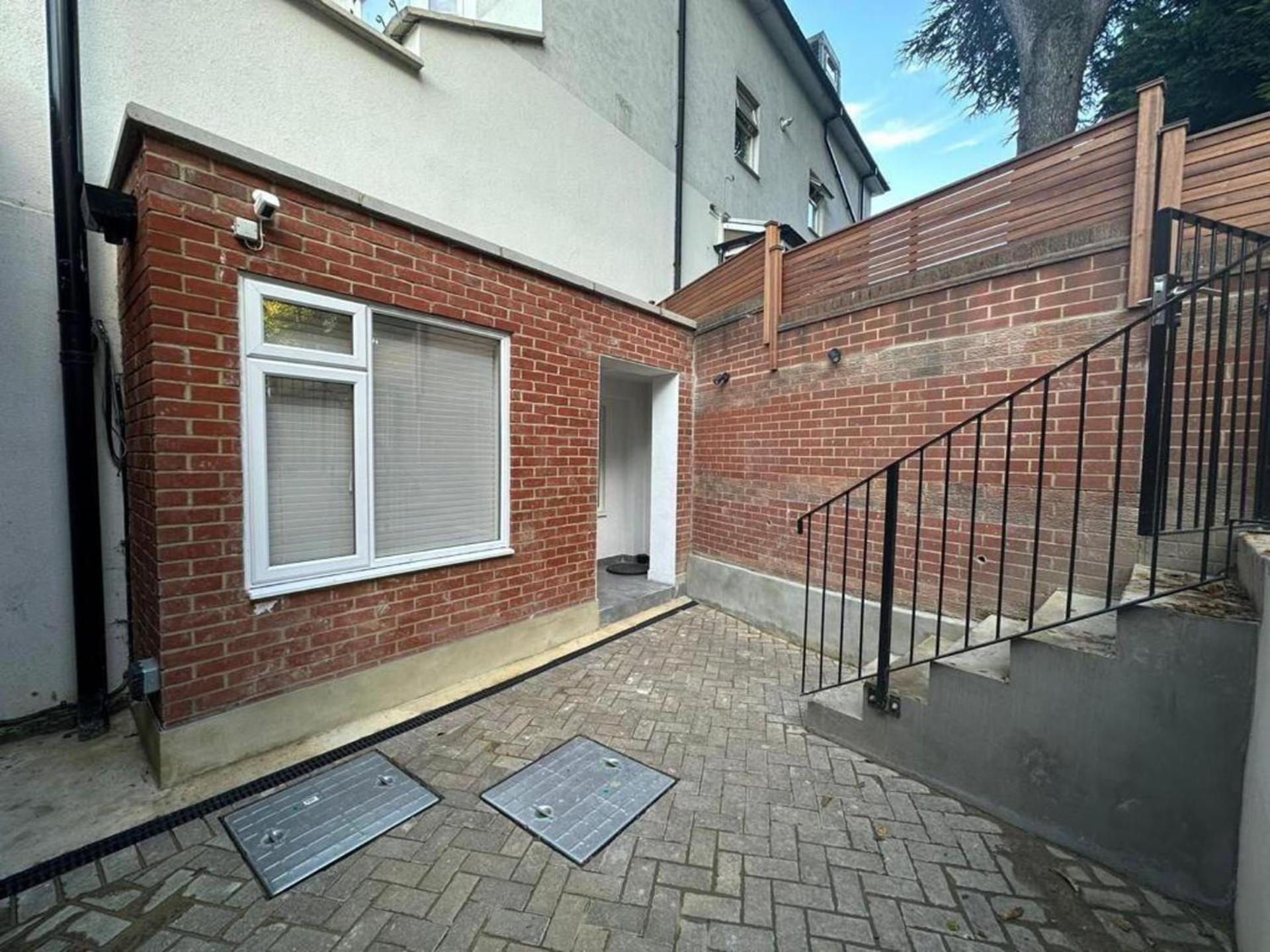 Stylish Two Bedroom House In Kilburn Ferienhaus