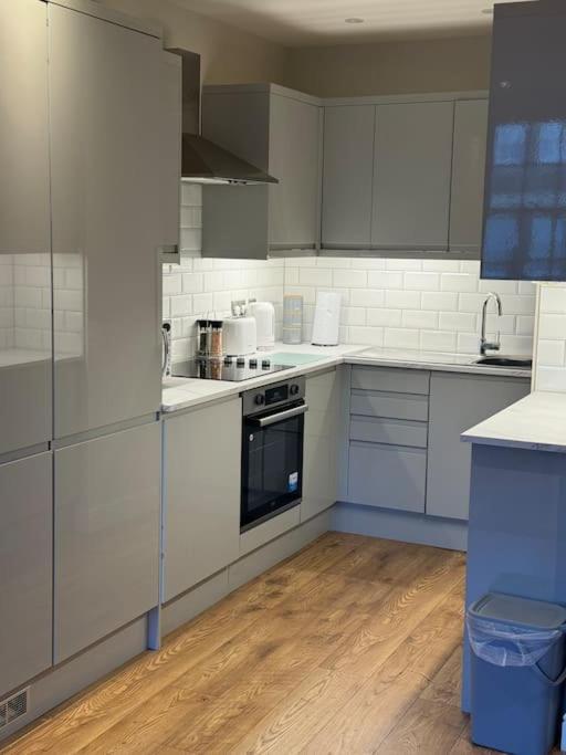 The Fun And Fancy Flat Apartment *