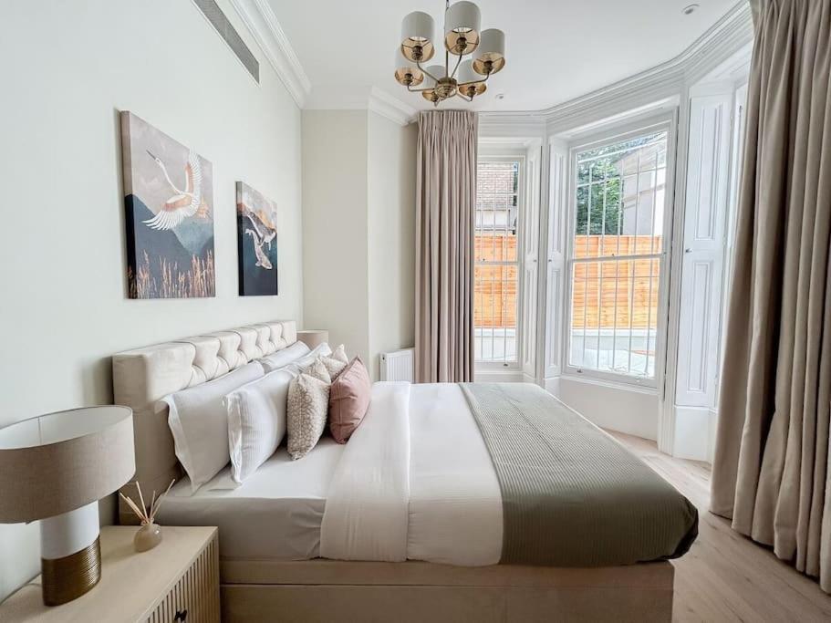 Stylish 2 Bed Flat On The Iconic Gloucester Road Apartamento
