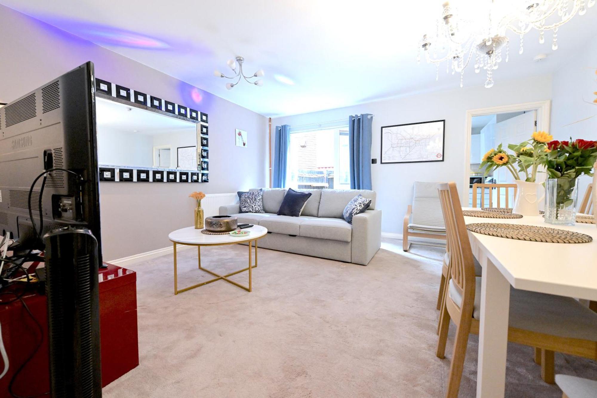 3 Bedroom House In Euston, Patio & Bbq London
