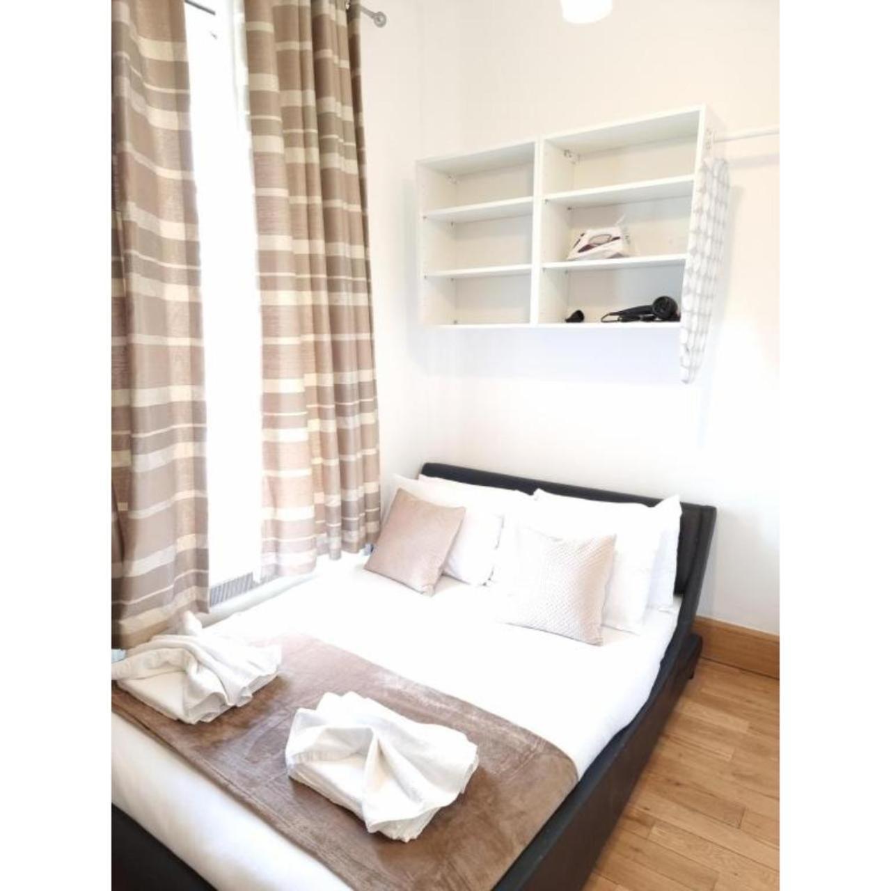 F204-compact 2nd Flr Fits 2-near Hyde Park London
