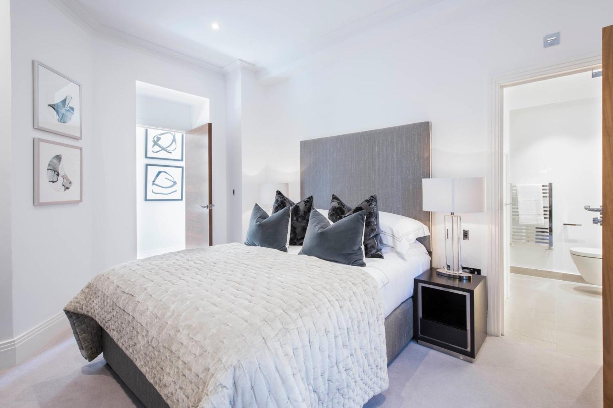 Palace Wharf Apartment London