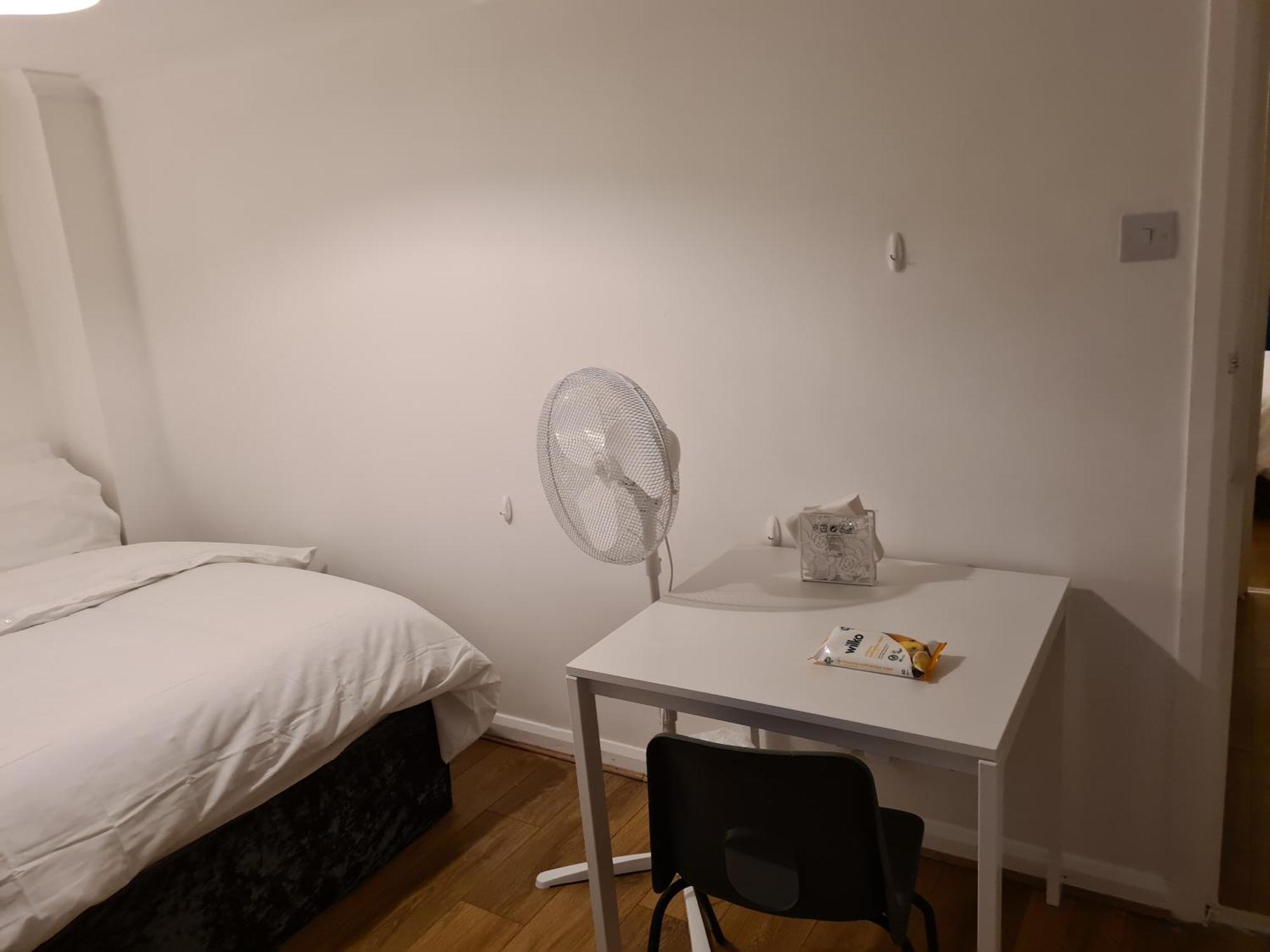 Casa de férias 4br-2ensuite-10mincentrallondon-sleeps11-parking