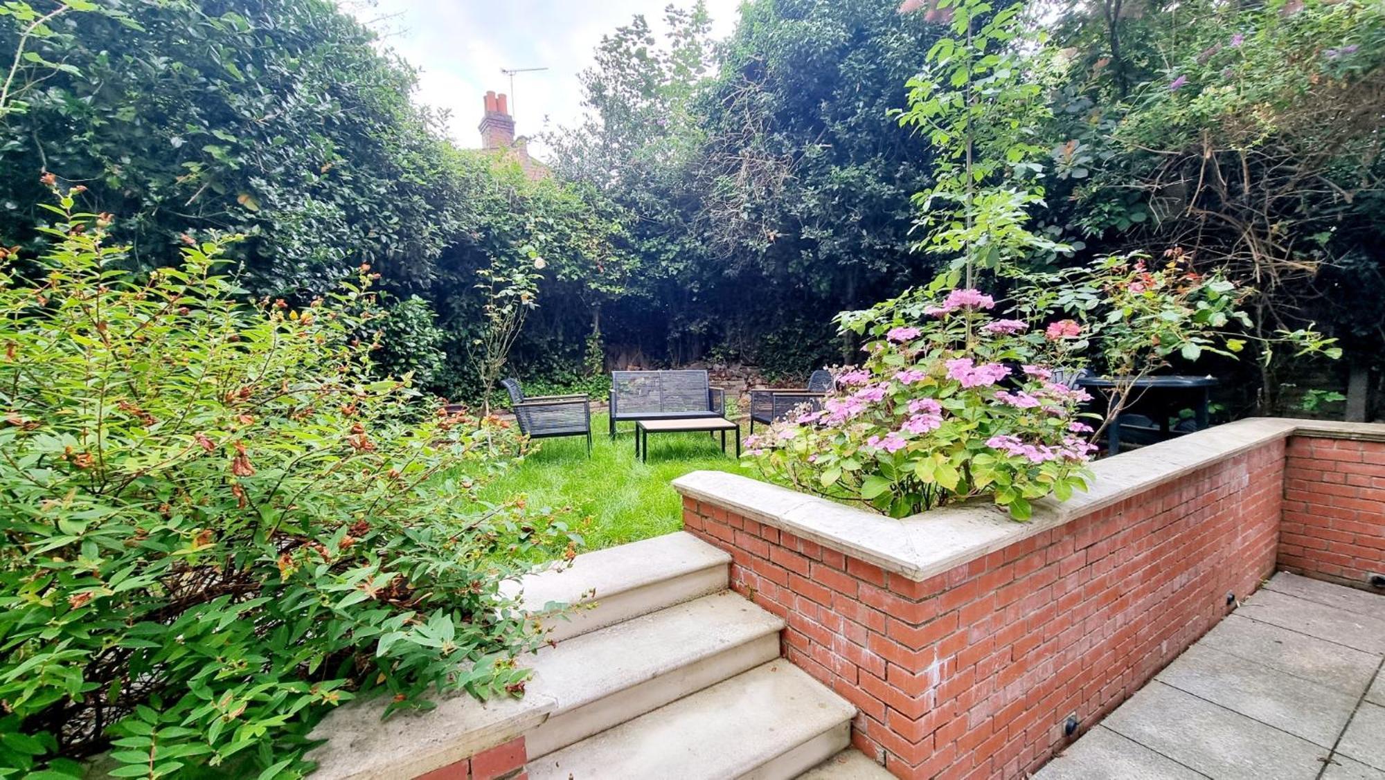 Apartamento Charming Victorian With Aircon In *