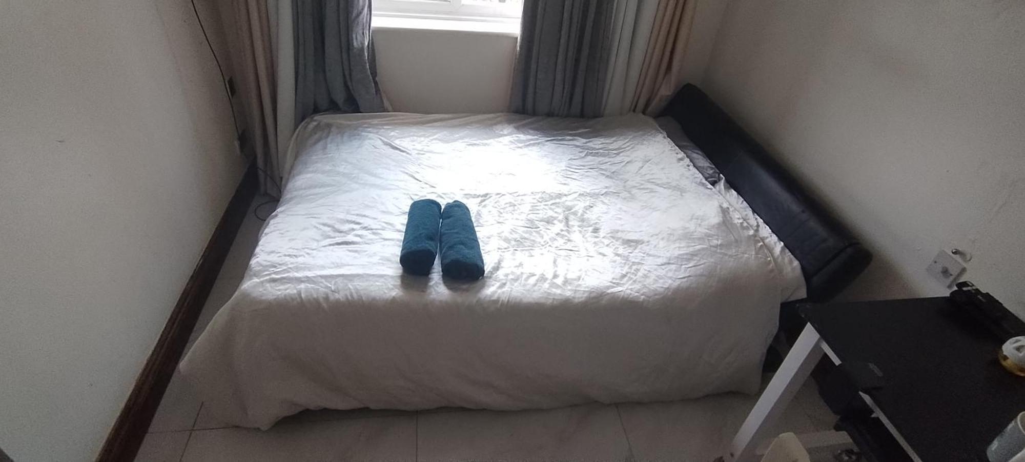 Airport, Excel, Univ Of East London, O2 Homestay London