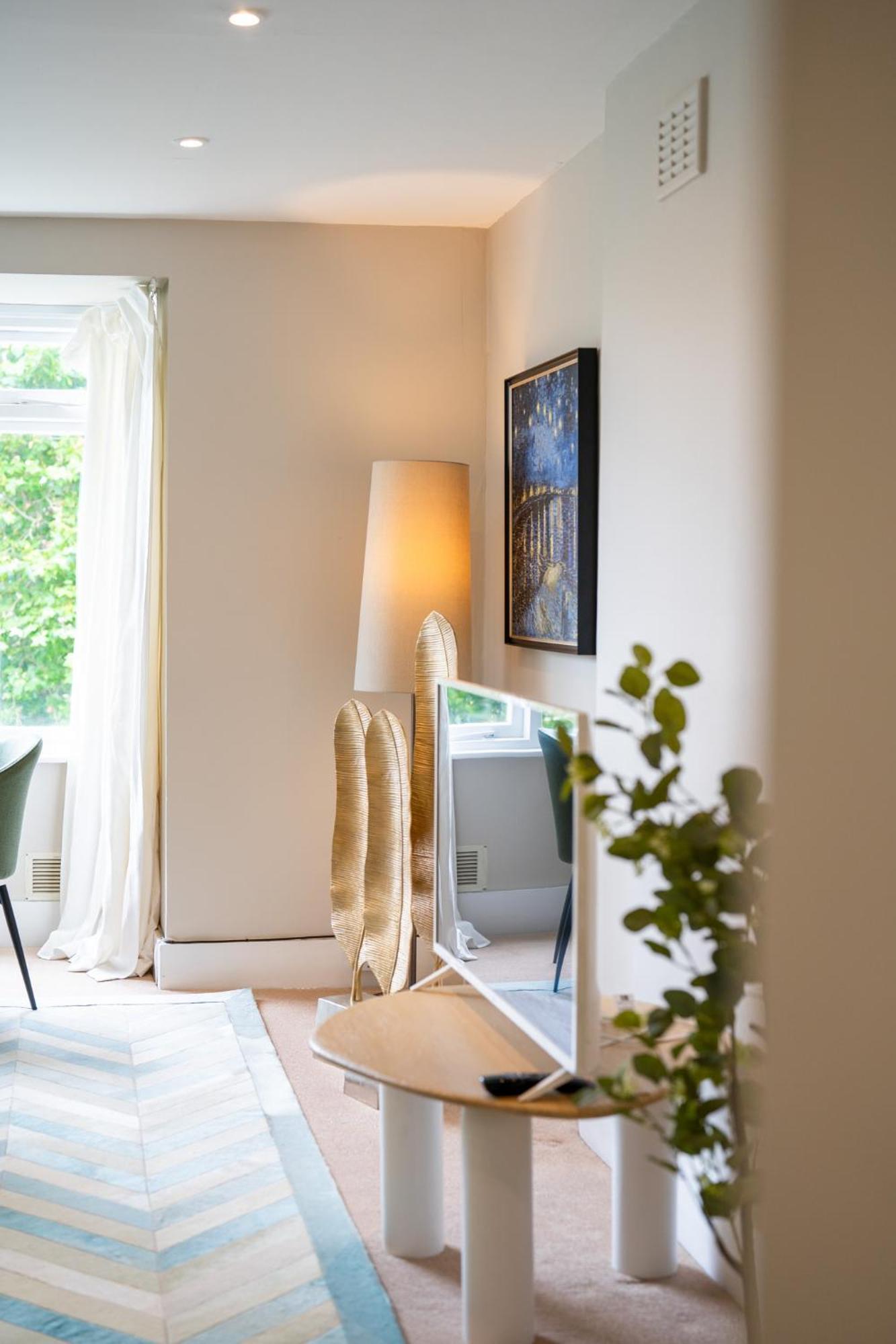 Primrose Hill Park Apartment