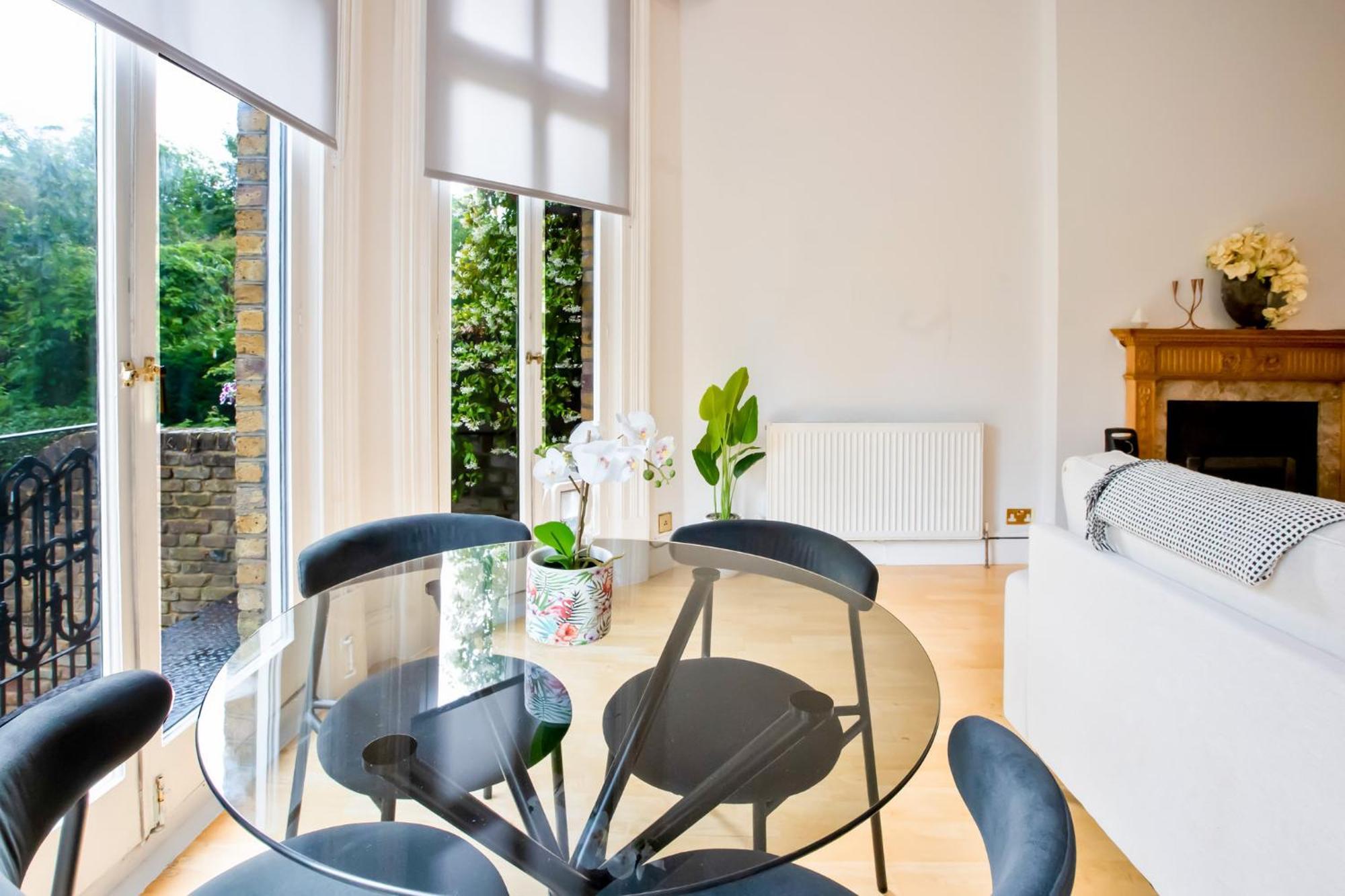 Primrose Hill Park Apartment