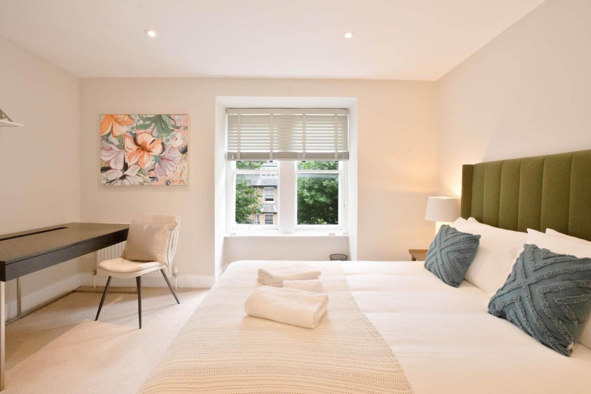 Primrose Hill Park Apartment *