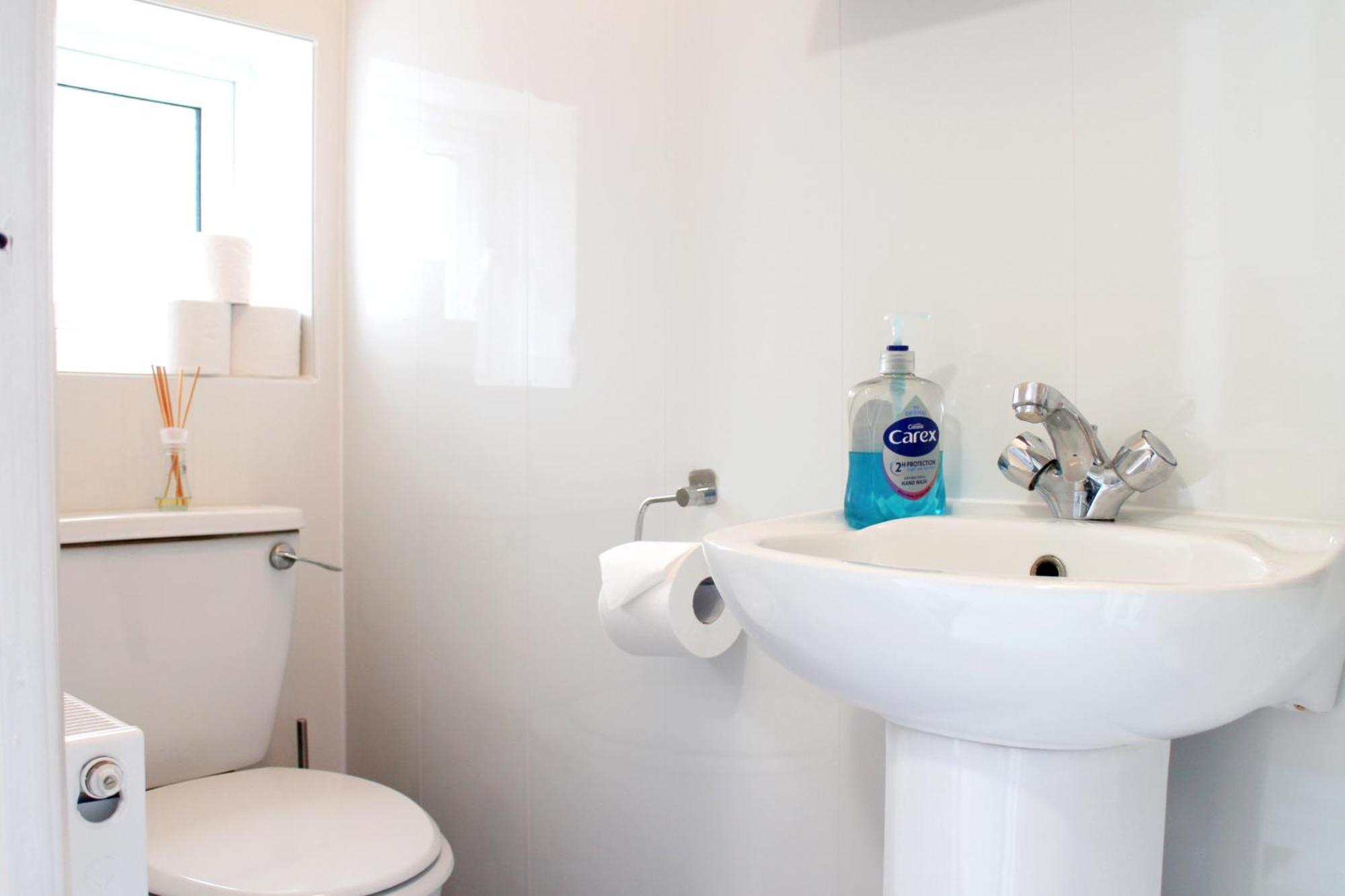 Apartment Large Garden Flat On Golders Road *