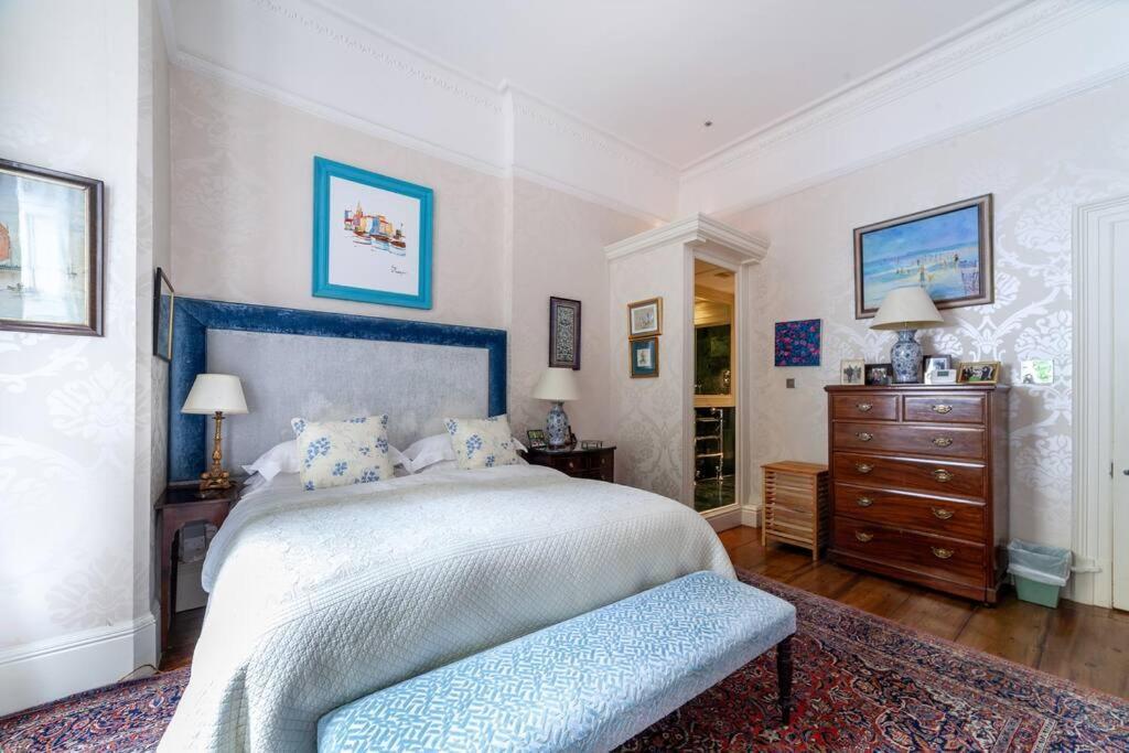 Elegant 2-bedroom Flat In South Kensington, Apartment