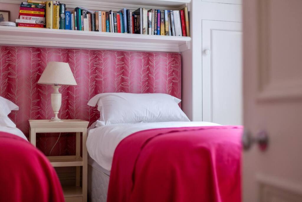 Apartment Elegant 2-bedroom Flat In South Kensington, *