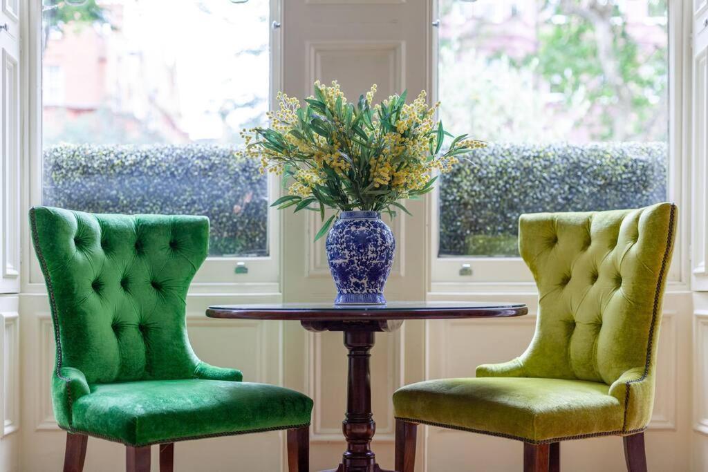 Elegant 2-bedroom Flat In South Kensington, Apartment