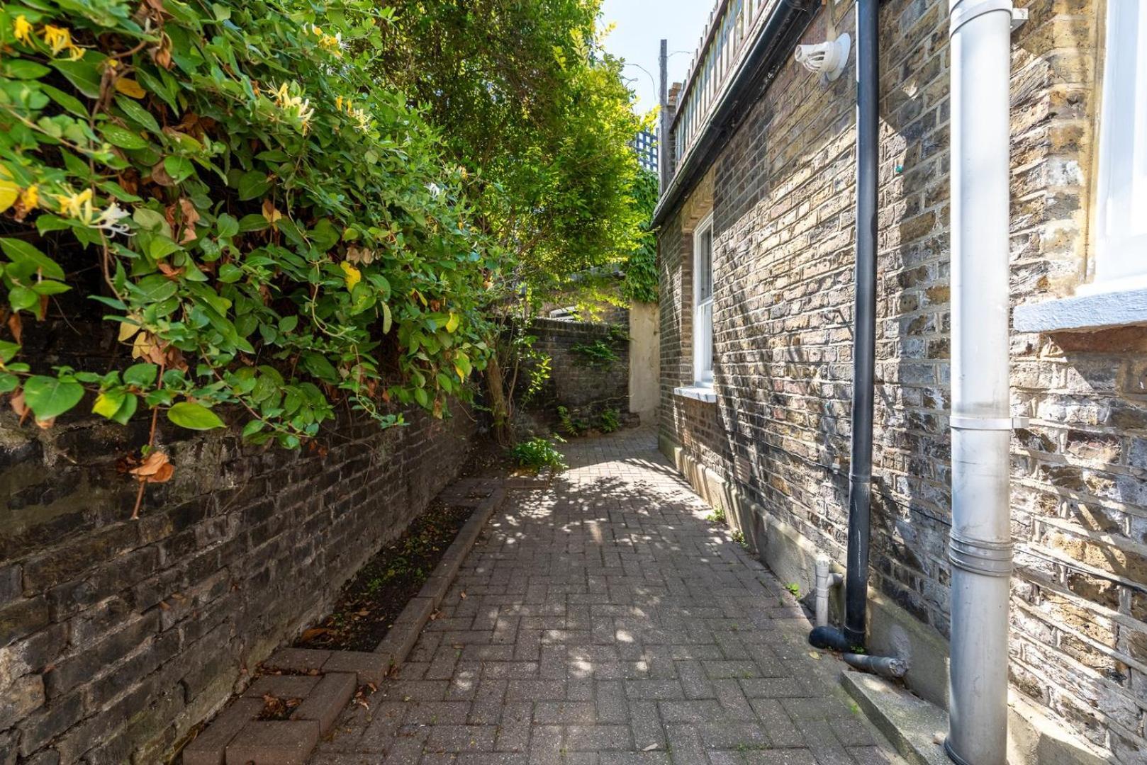 Guestready - Broughton Retreat With Garden