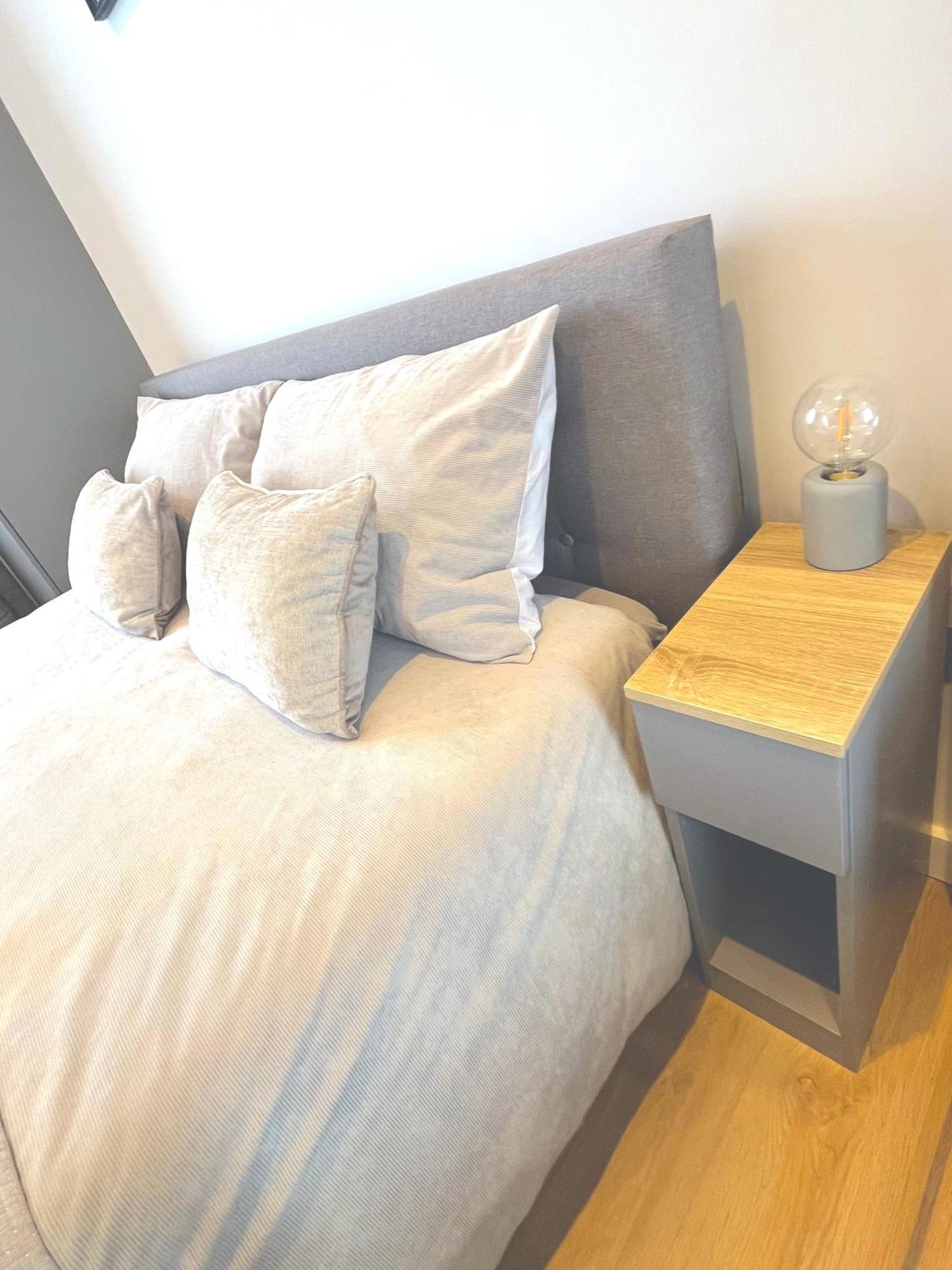 The Comfort You Need In Is 16 Minutes Away From Central Londres