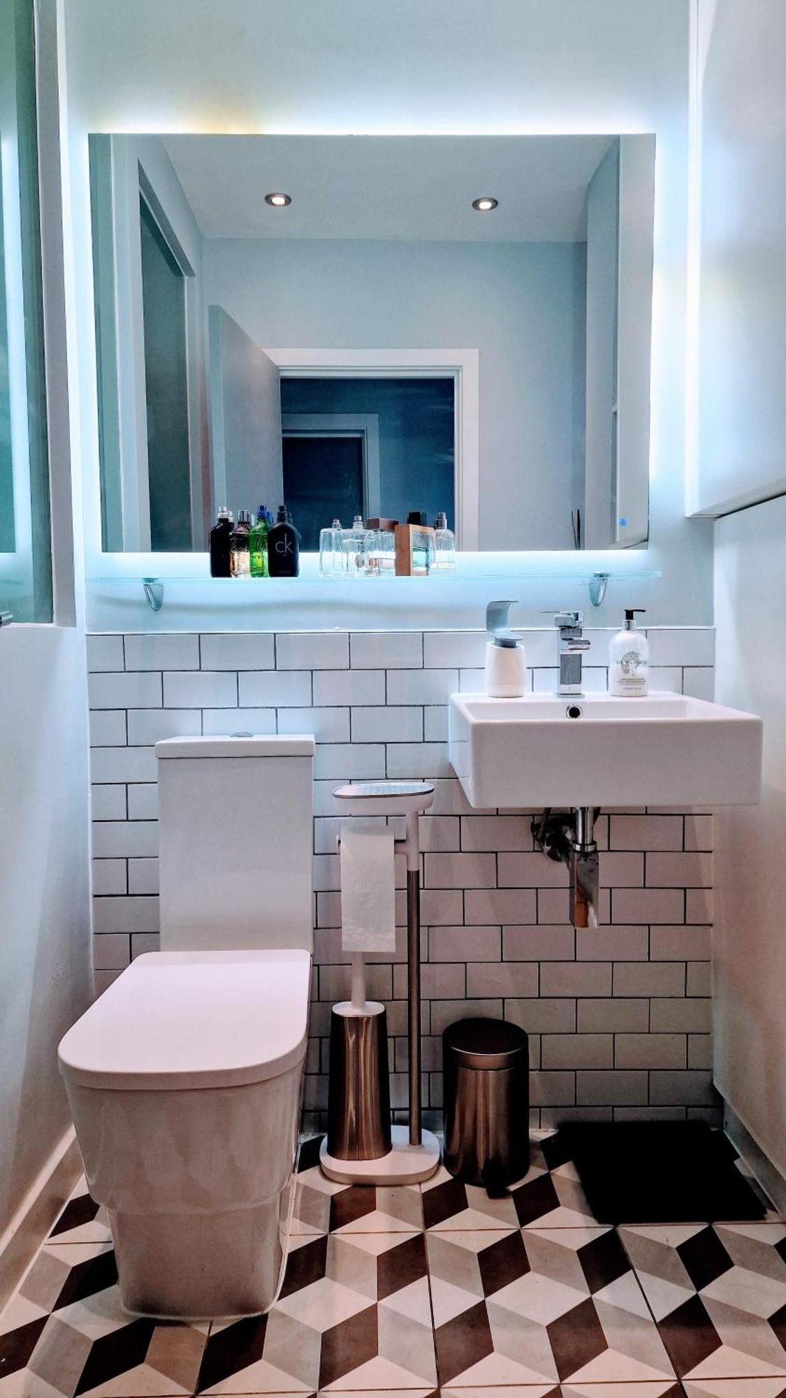 Stylish In Prime Brixton Location * London