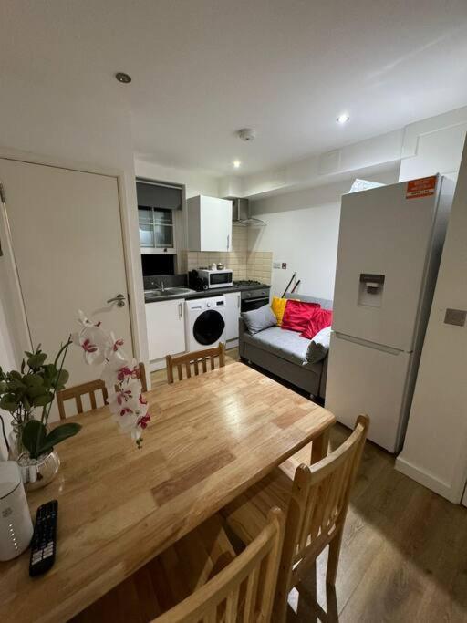 Apartment Sleep 6 - 5 Min From Camden Market Hw5