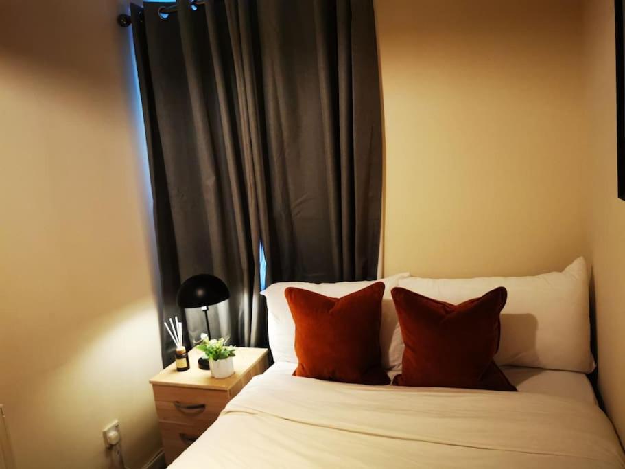 Guest house Cozy Near O2 Arena