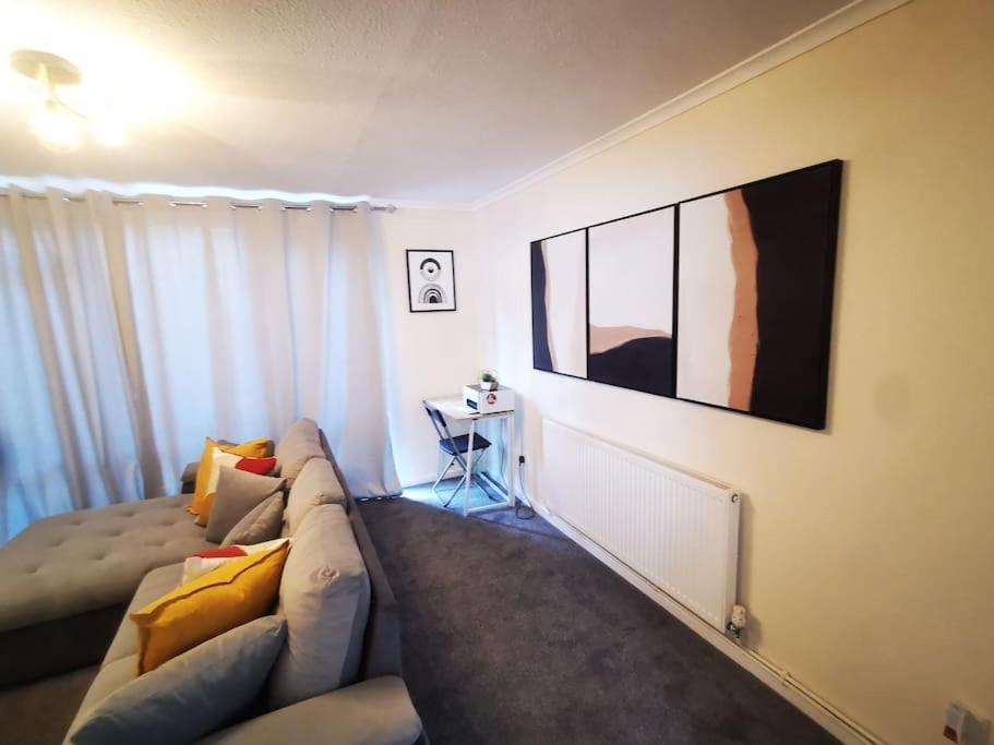 Cozy Near O2 Arena *