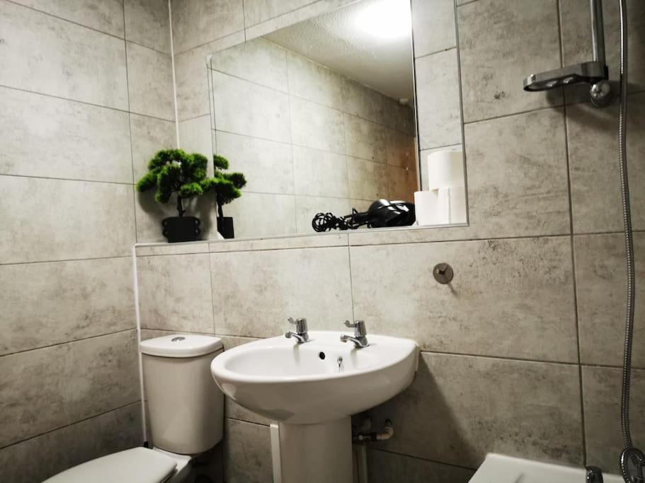 Guest house Cozy Near O2 Arena London