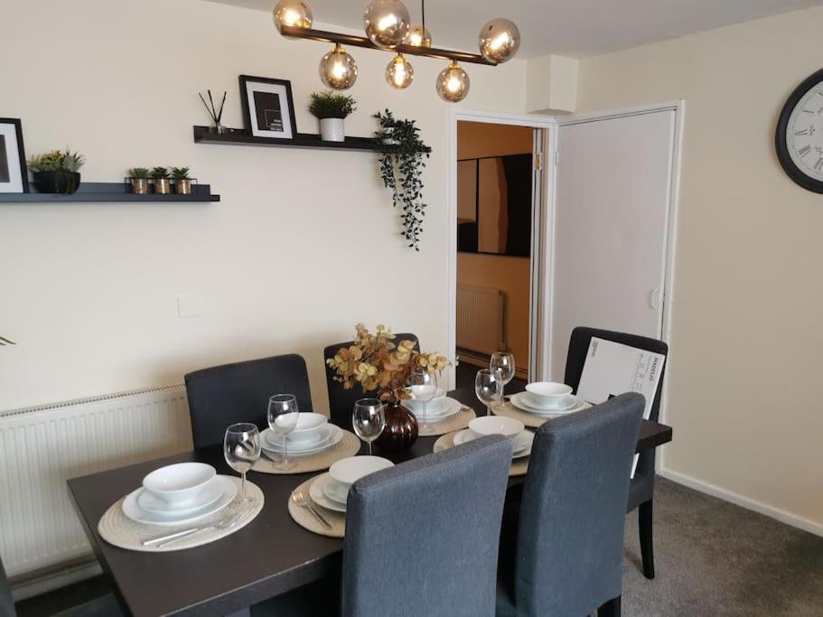 Guest house Cozy Near O2 Arena *