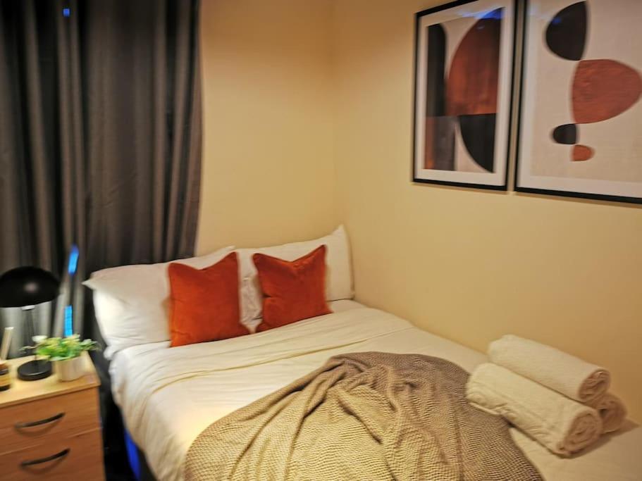 Cozy Near O2 Arena *