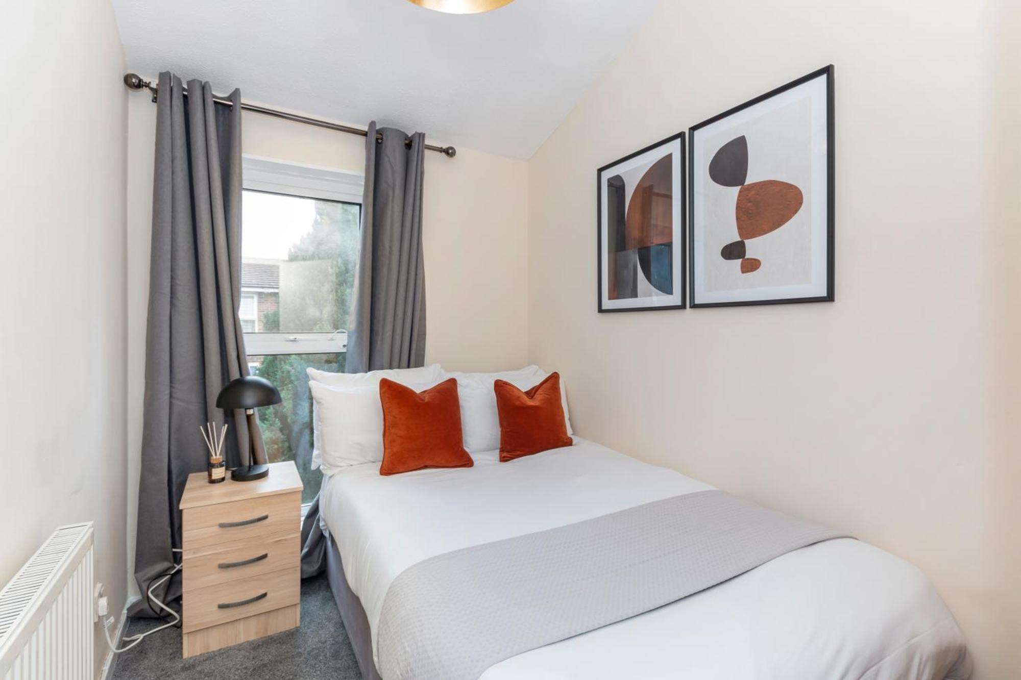 Cozy Near O2 Arena Guest house London