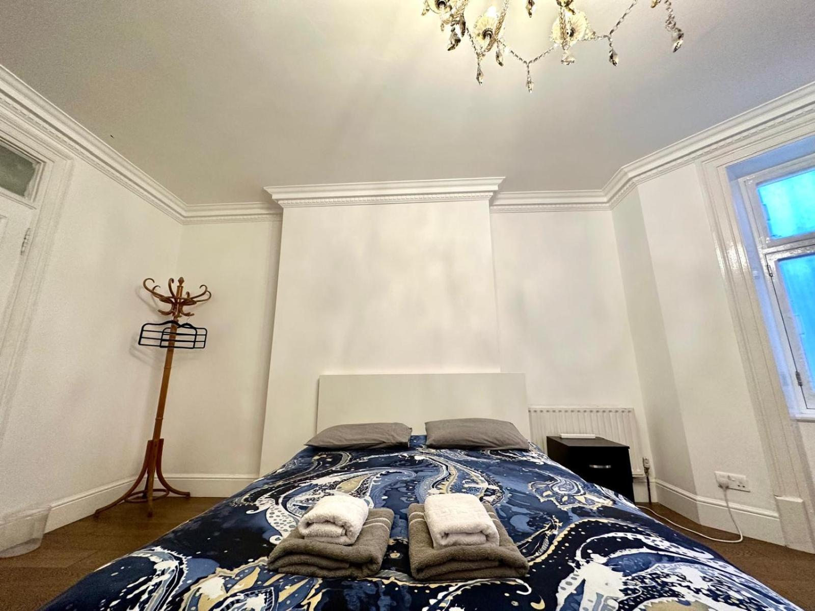 5 Minutes From Hyde Park And Oxford Street 5 Bedrooms In Apartment *