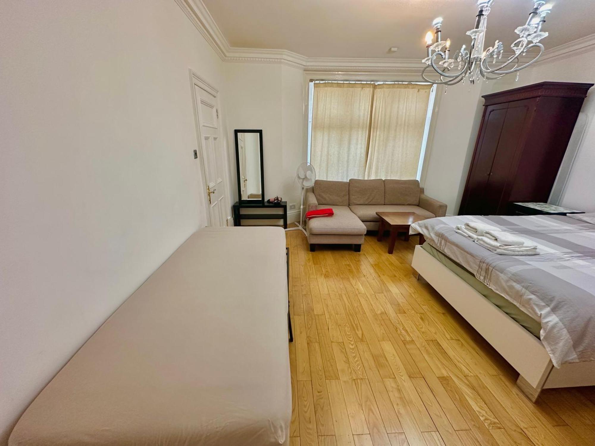 Apartment 5 Minutes From Hyde Park And Oxford Street 5 Bedrooms In