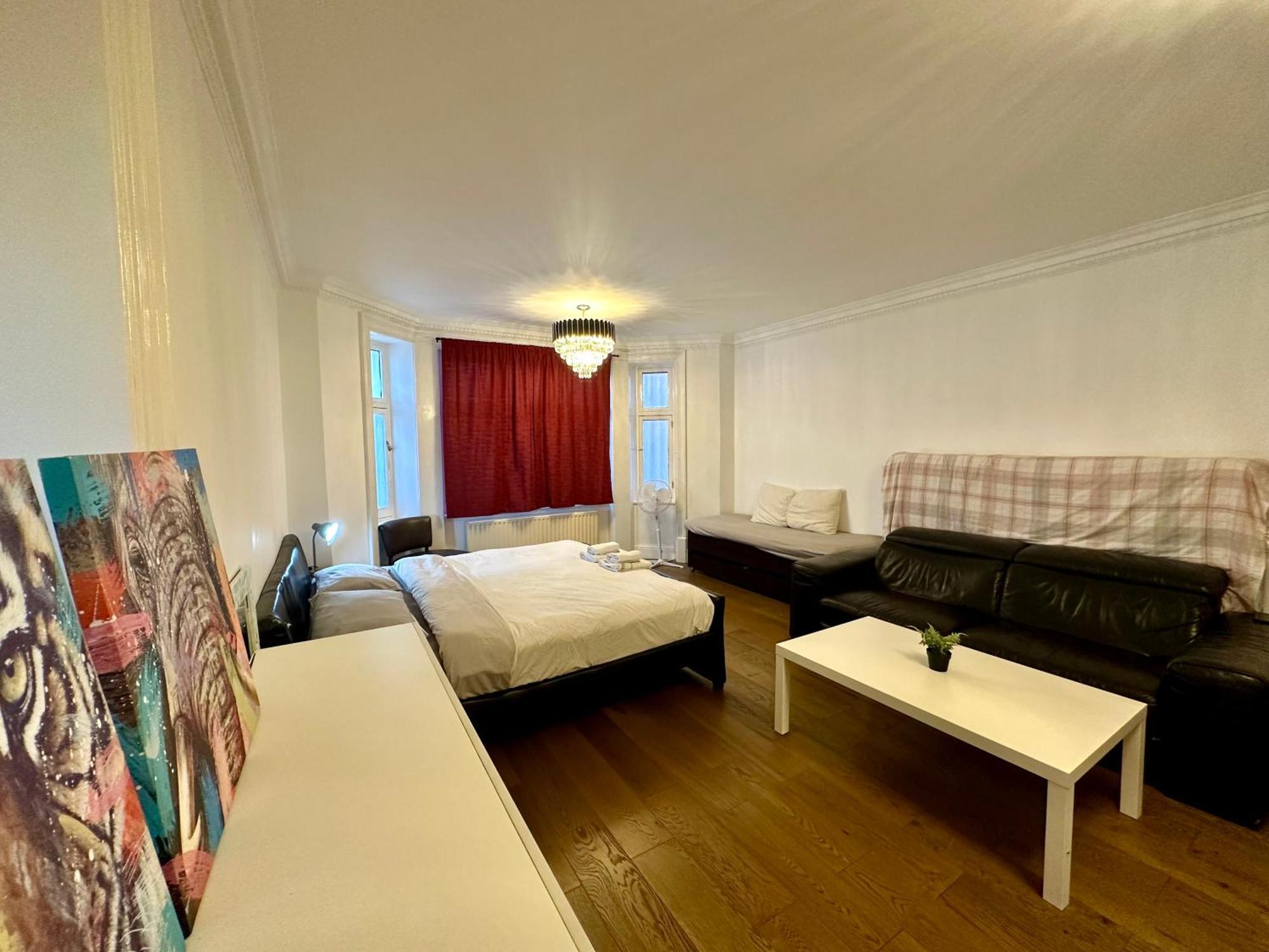 5 Minutes From Hyde Park And Oxford Street 5 Bedrooms In * London