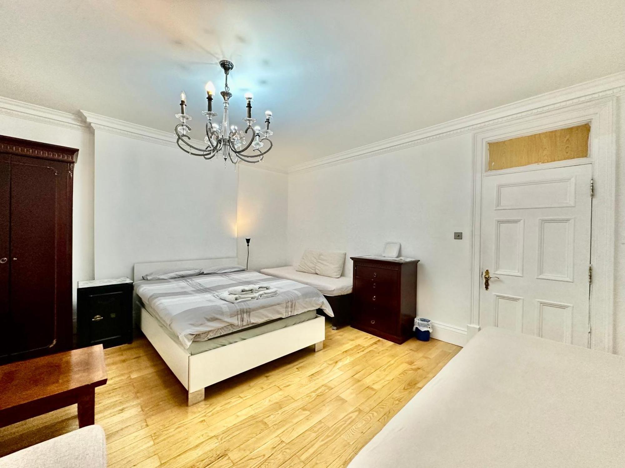 Apartment 5 Minutes From Hyde Park And Oxford Street 5 Bedrooms In London