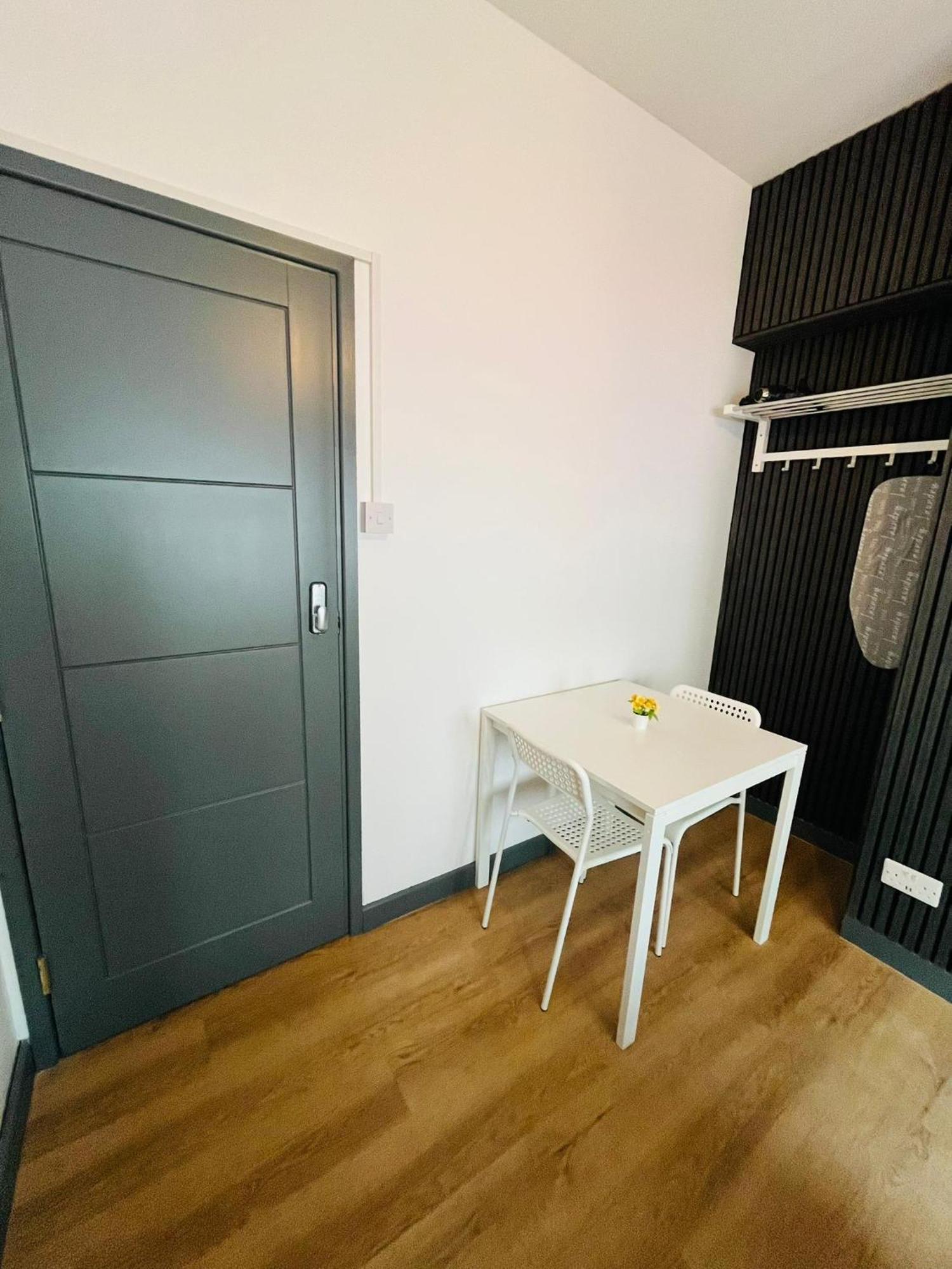 Gasthof Kilburn Guest 167 *