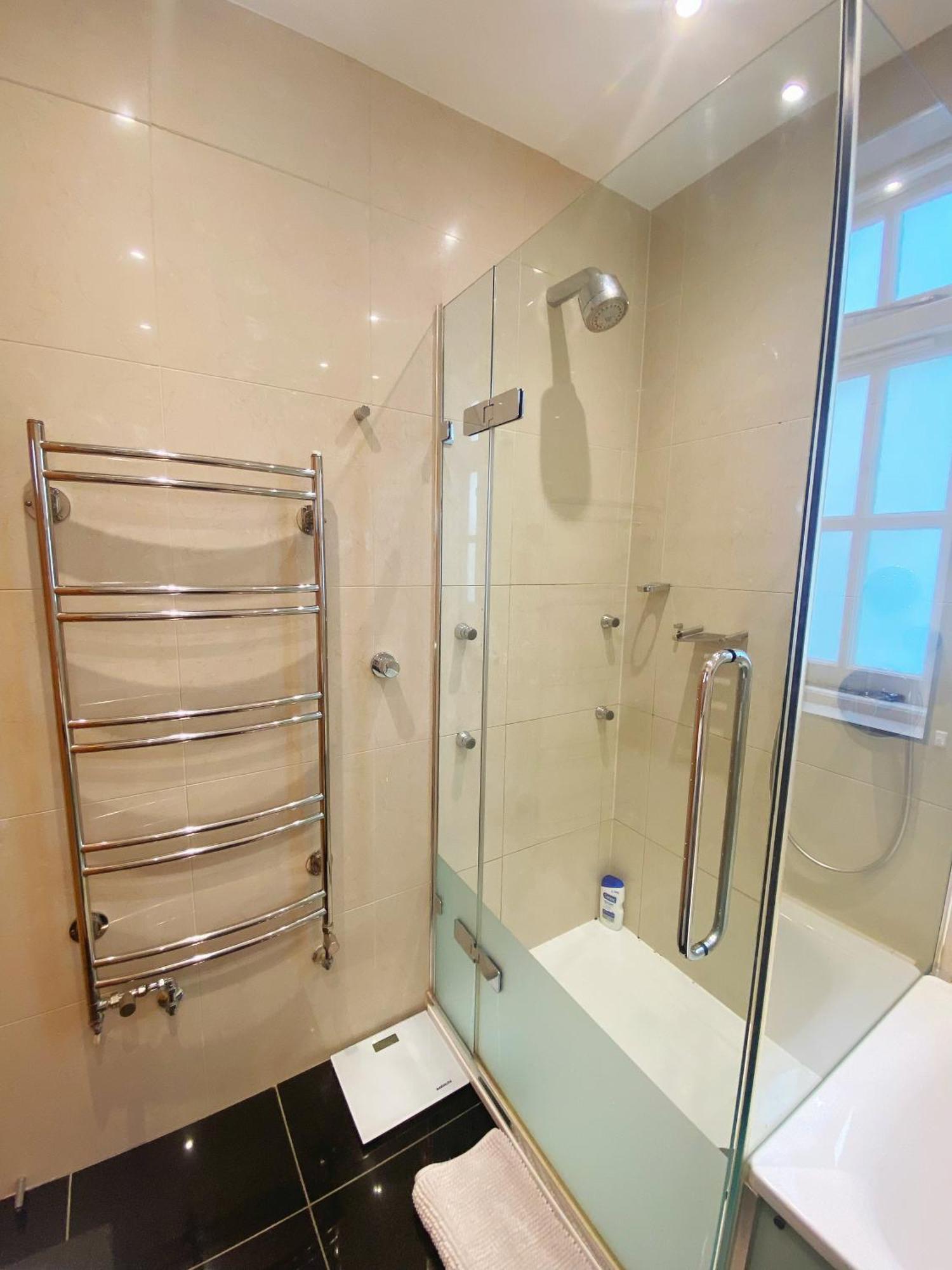 Luxury Belgrave Square Private Mews Townhouse * Londres