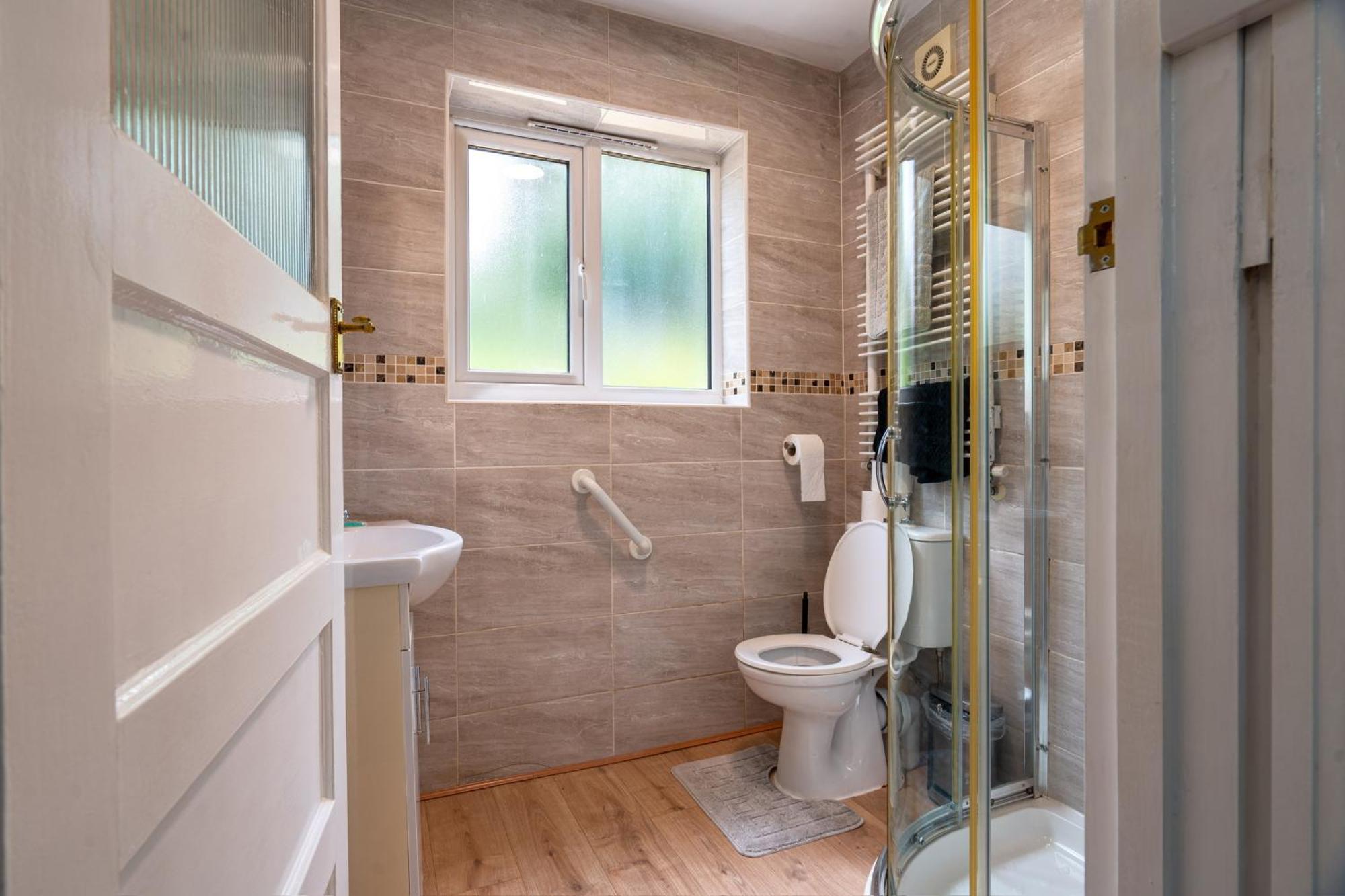 2 Bed, Wembley, Ealing, Apartamento *