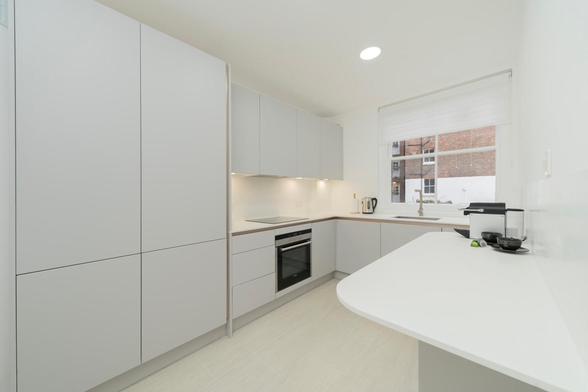 Apartment Bright & Stylish In London