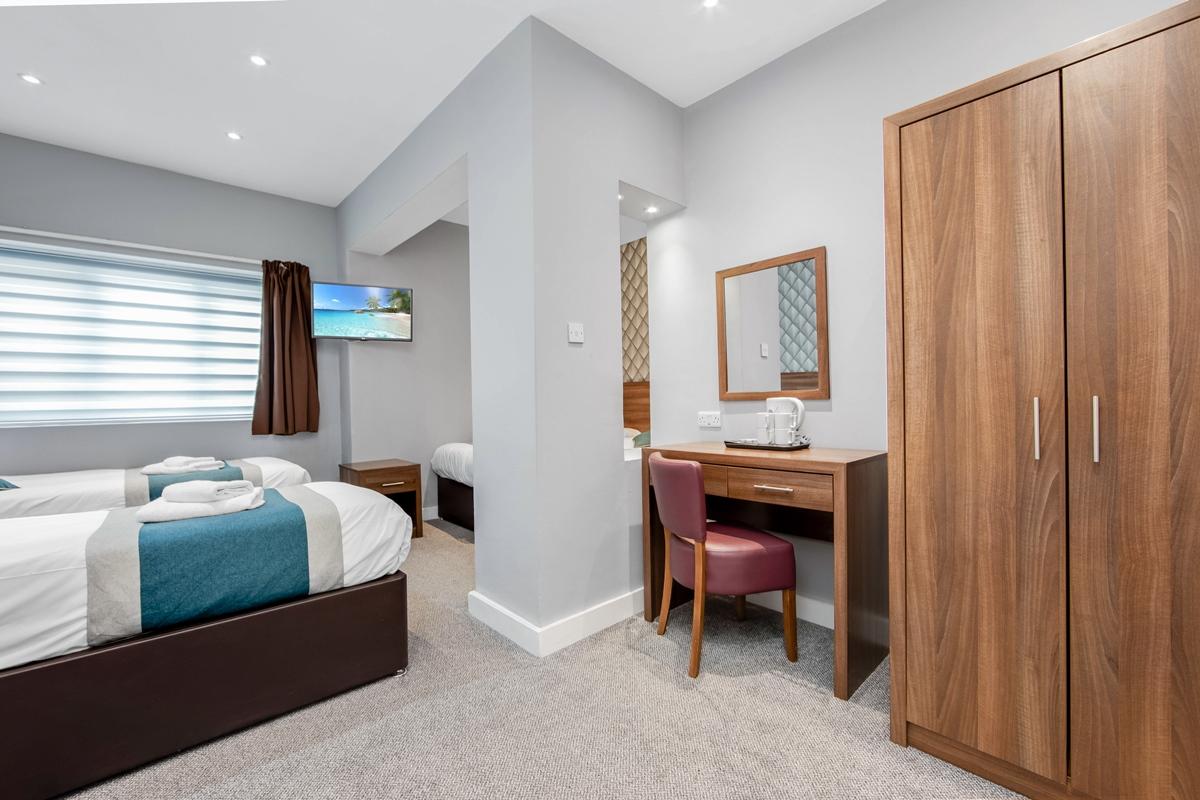 King Solomon Hotel- Golders Hotel 3*