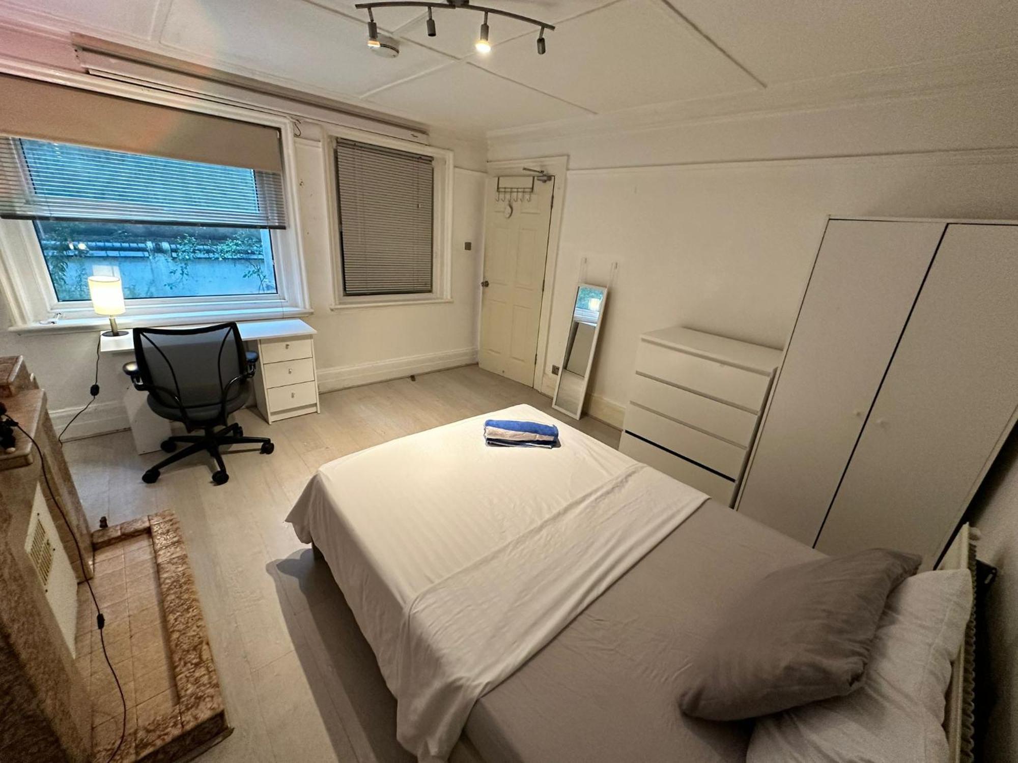 Locke & Quay Exclusive * London