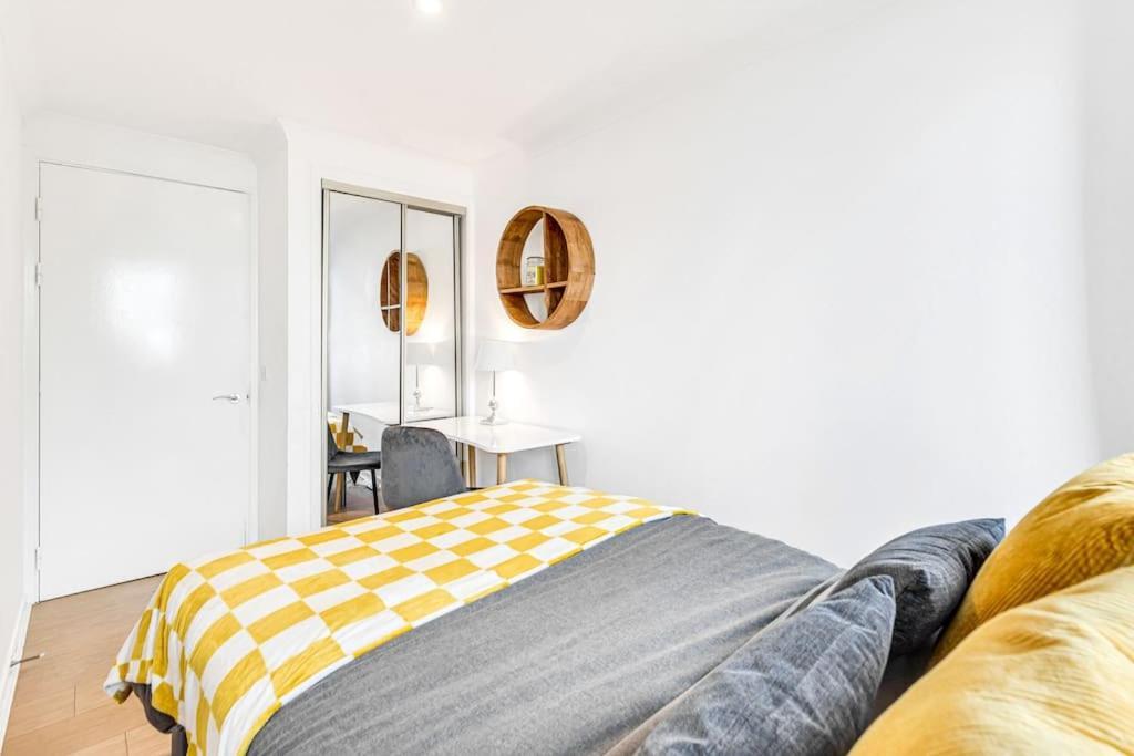 Apartment Luxaway In Earls Court - Sleeps Up To 10 *